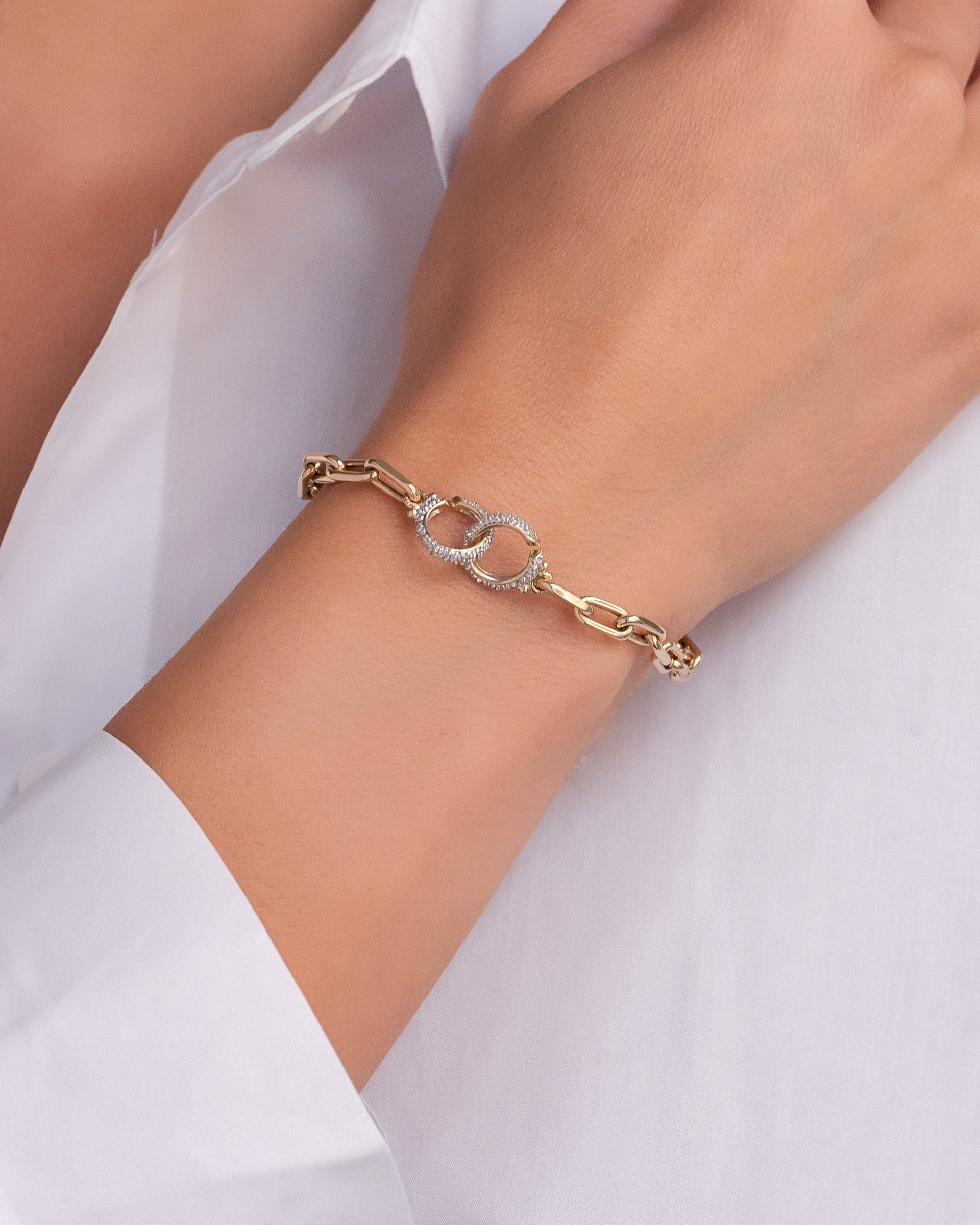 large-open-link-chain-bracelet-with-diamond-handcuffs