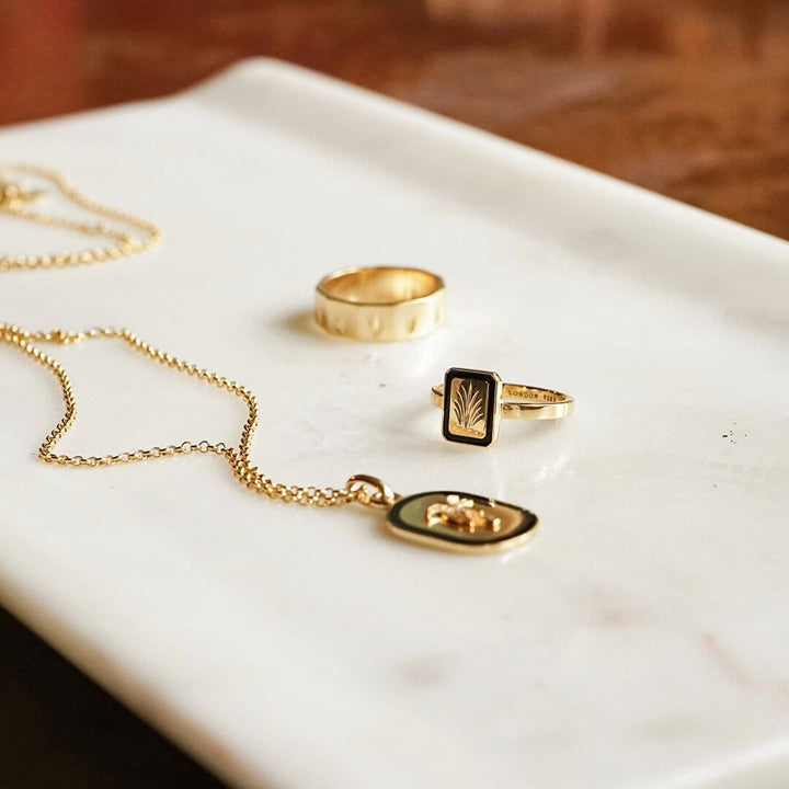 engraved-palm-enamel-ring-18ct-gold-plated-daisy-london