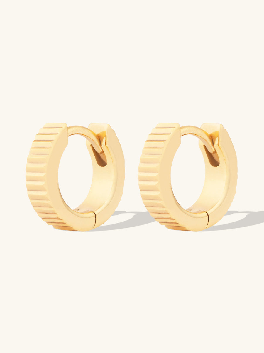 Ribbed Bar Gold 8mm Baby Huggie Earrings