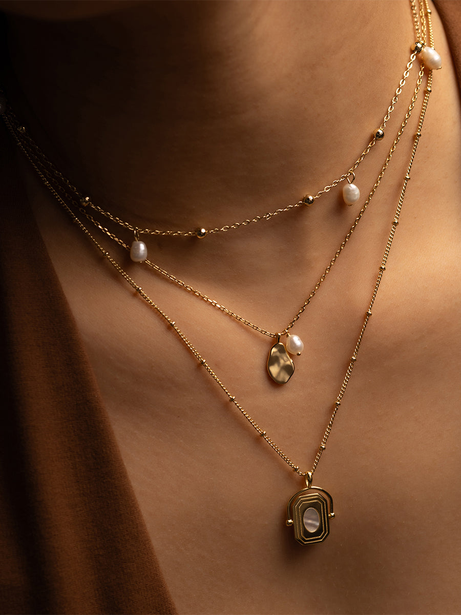 Pocketful Pearl Gold Necklace