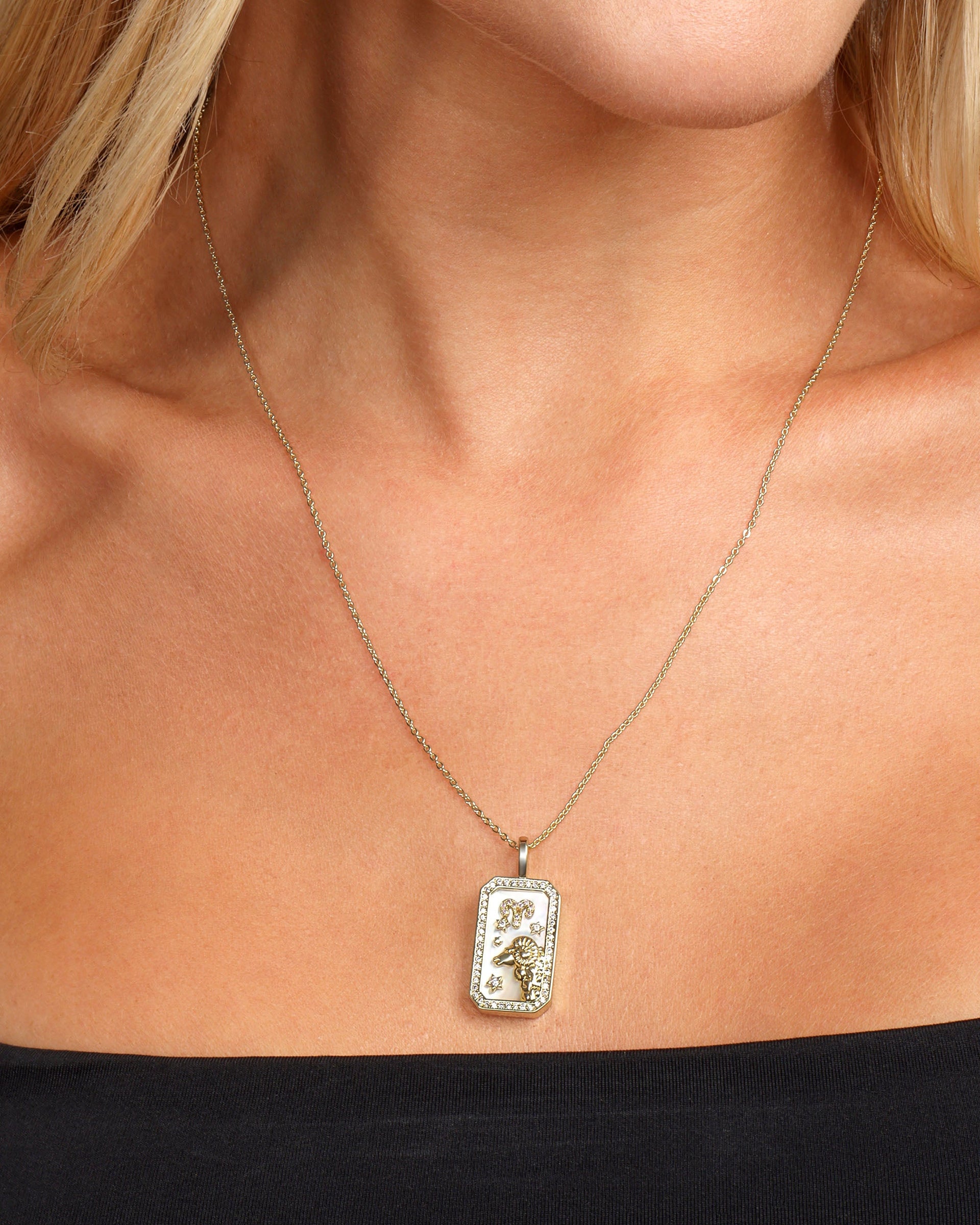 zodiac-amulet-necklace-in-gold
