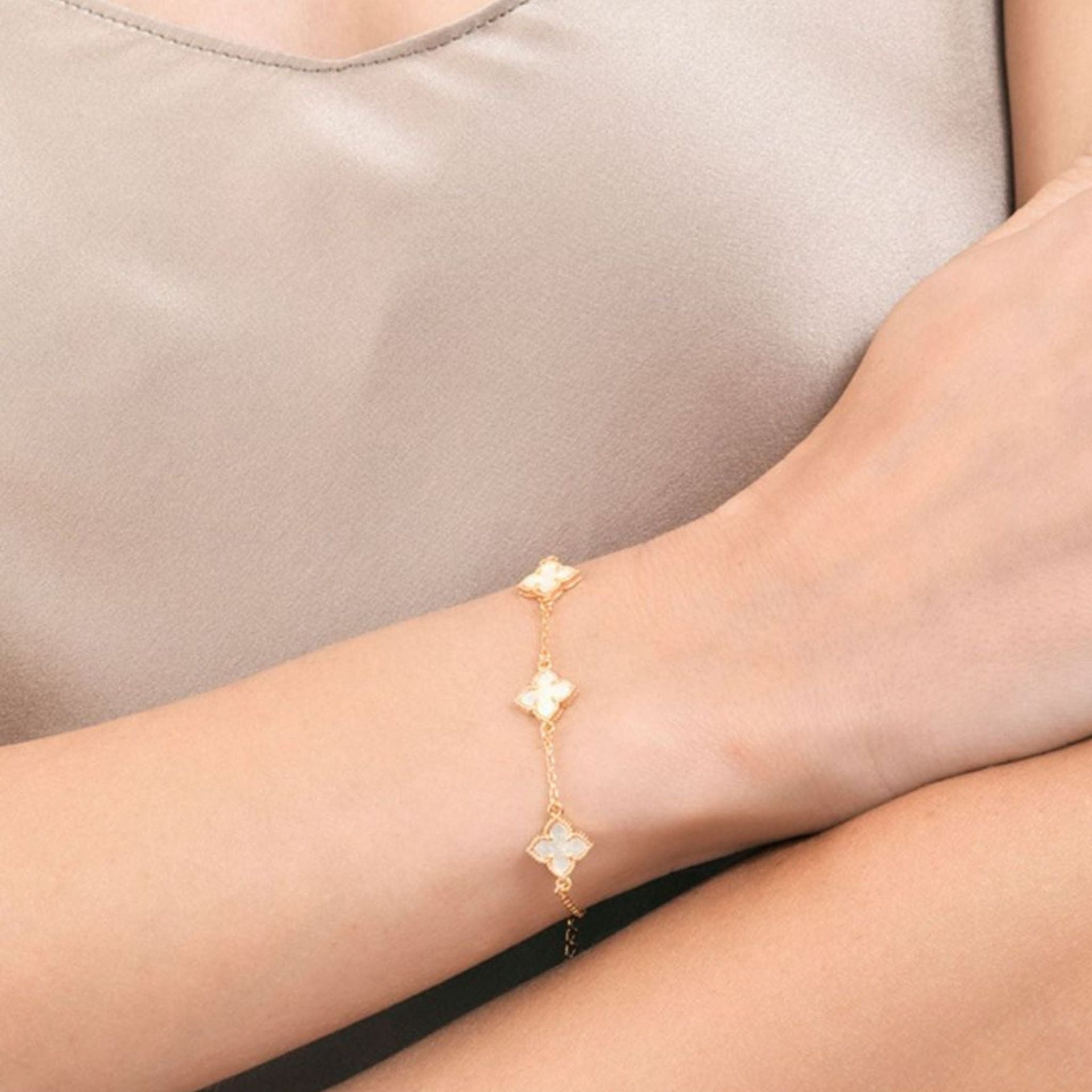 Adornia Adornia White Mother of Pearl Flower Bracelet gold