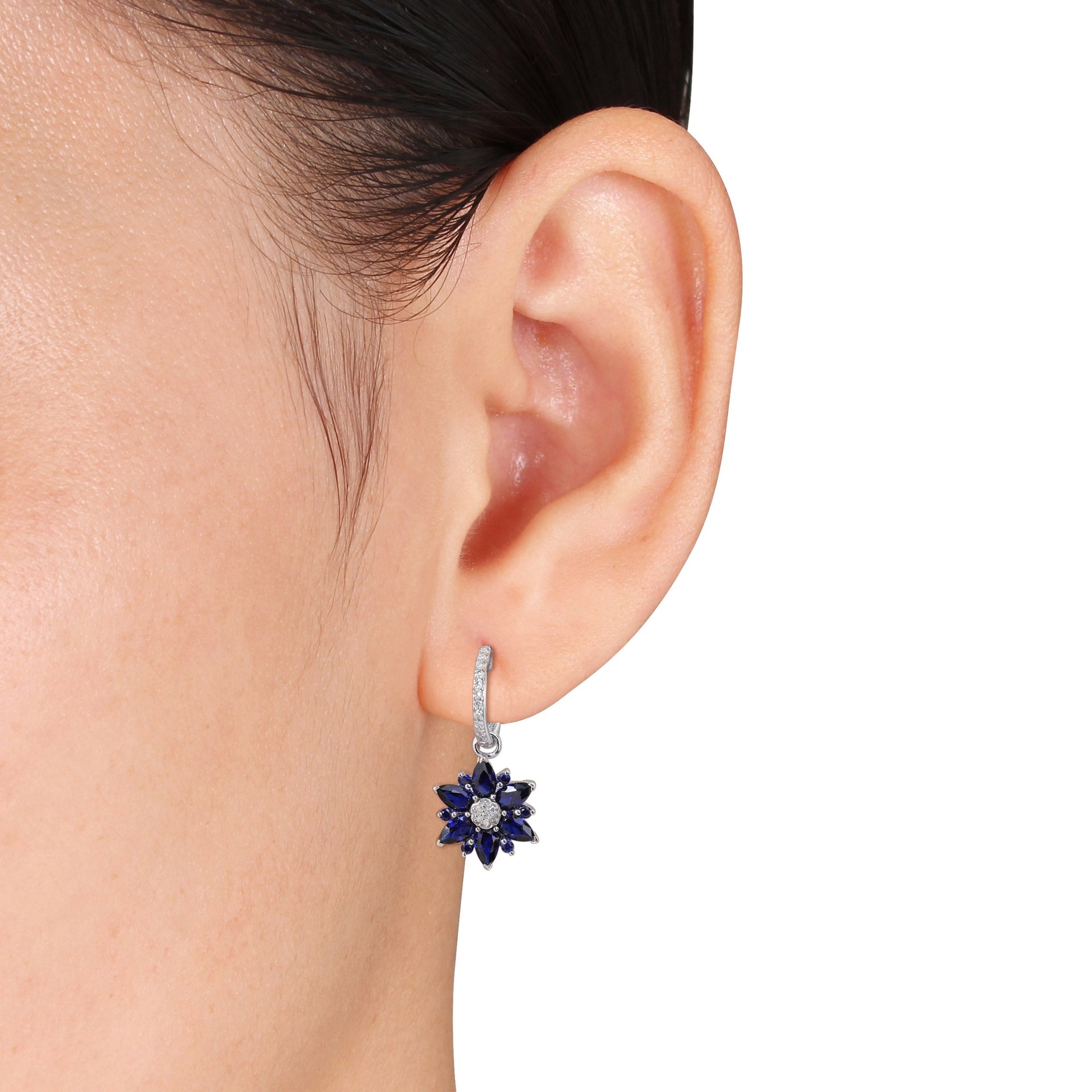 Mimi & Max 4 2/5ct TGW Created Blue Sapphire 1/6 ct TW Diamond Flower Earrings Sterling Silver