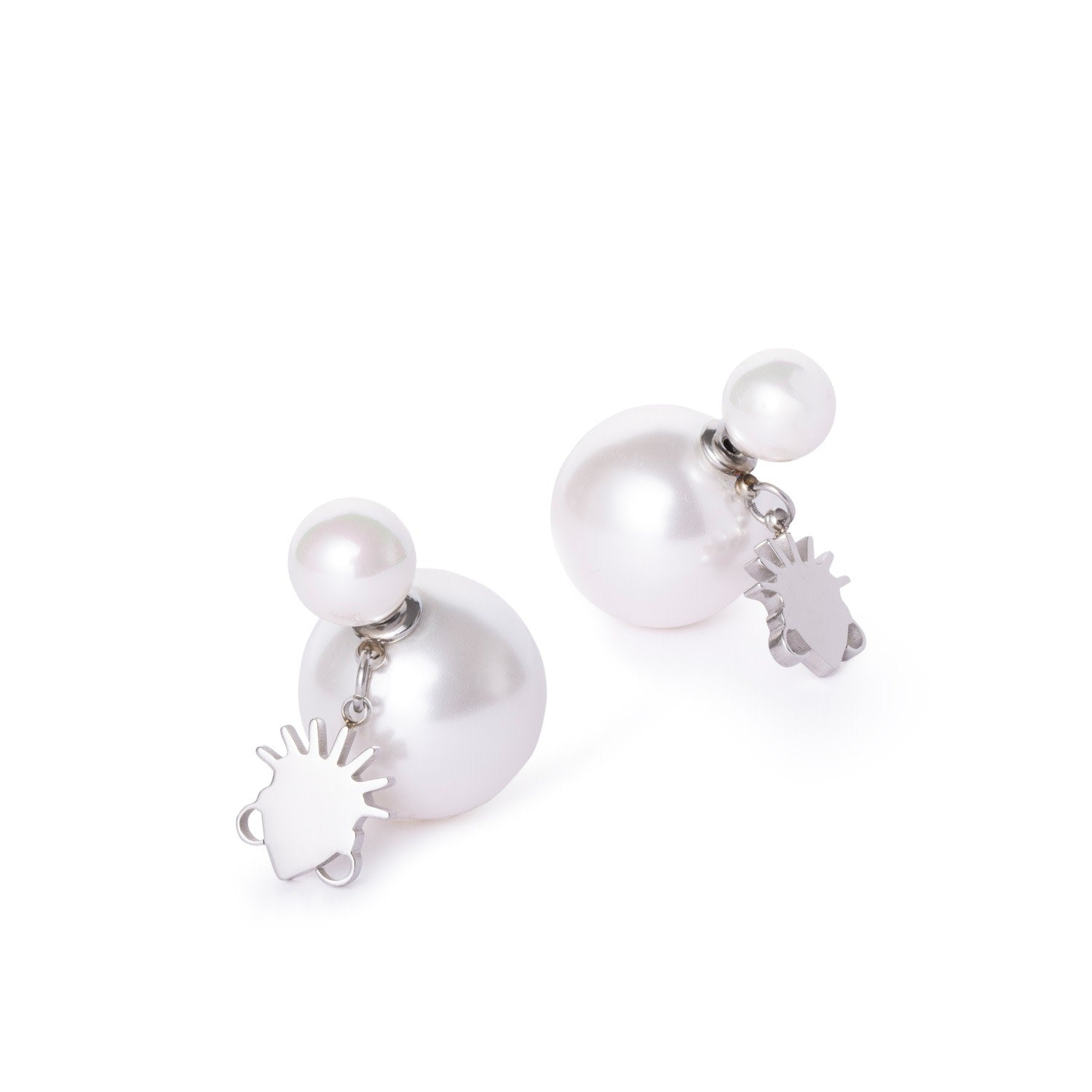 Abẹ̀ní Akúnlẹ́yàn Earrings – Pearl Stud Earrings In Silver