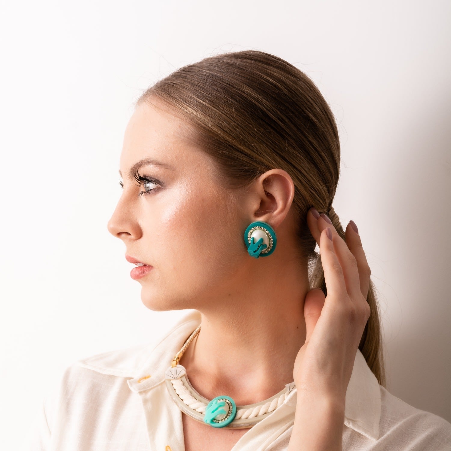 Acrylic Handmade Earring Short Coral And Pearl Black