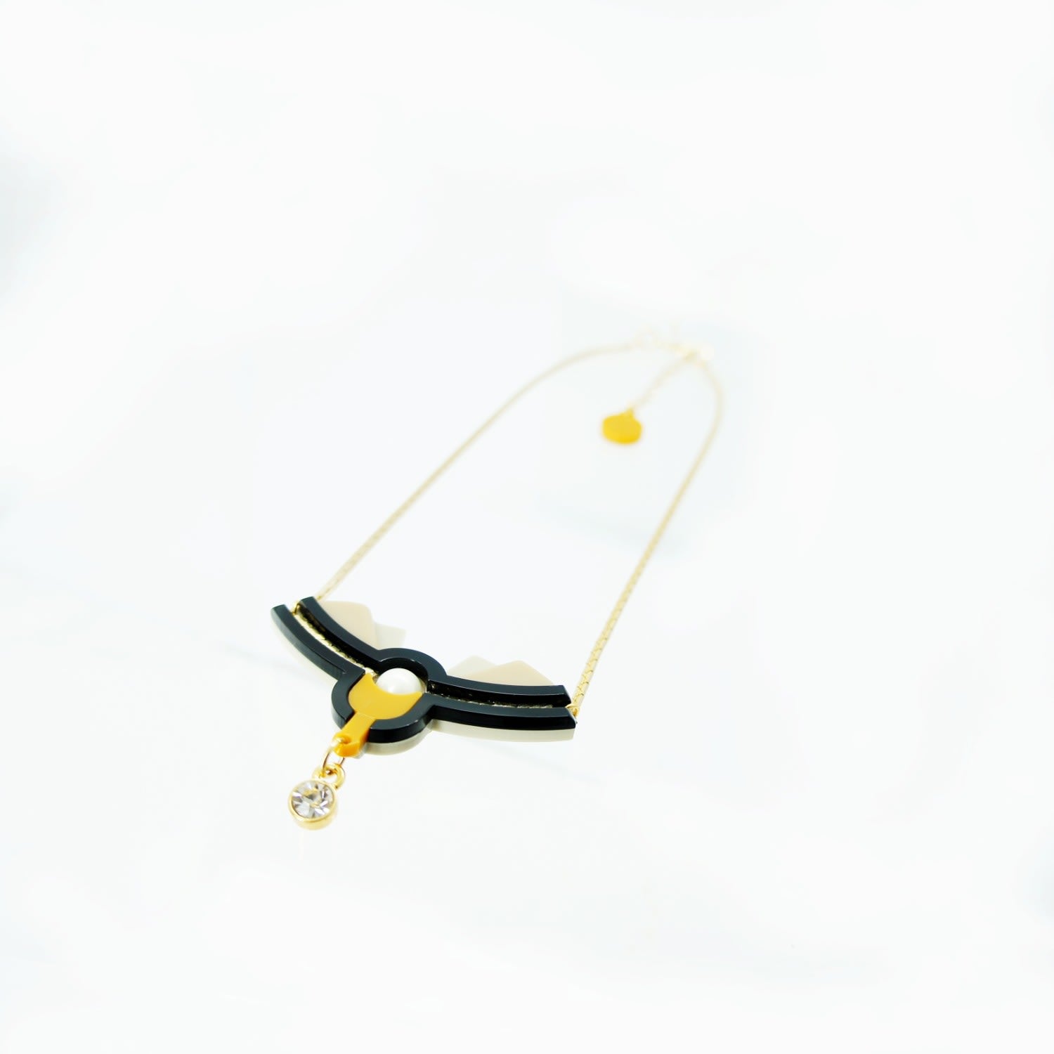 Acrylic Handmade Necklace Alamanda Kahki