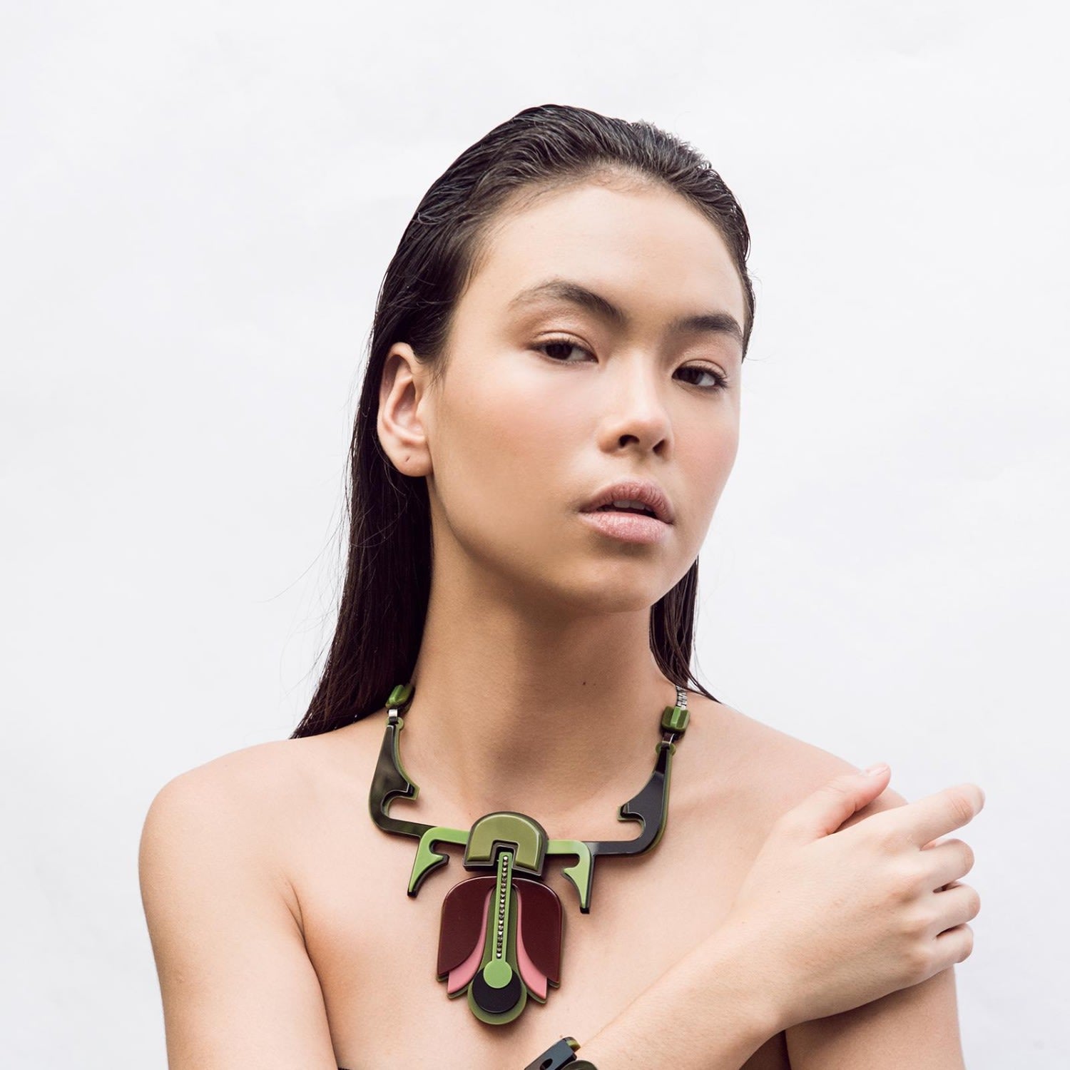 Acrylic Handmade Necklace Short Tulip Topaz