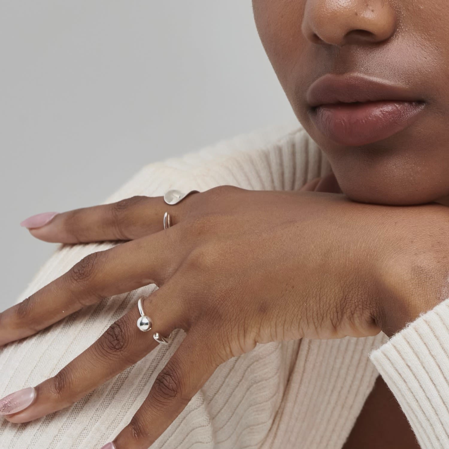 Adjustable Bold Single Sphere Ring Silver