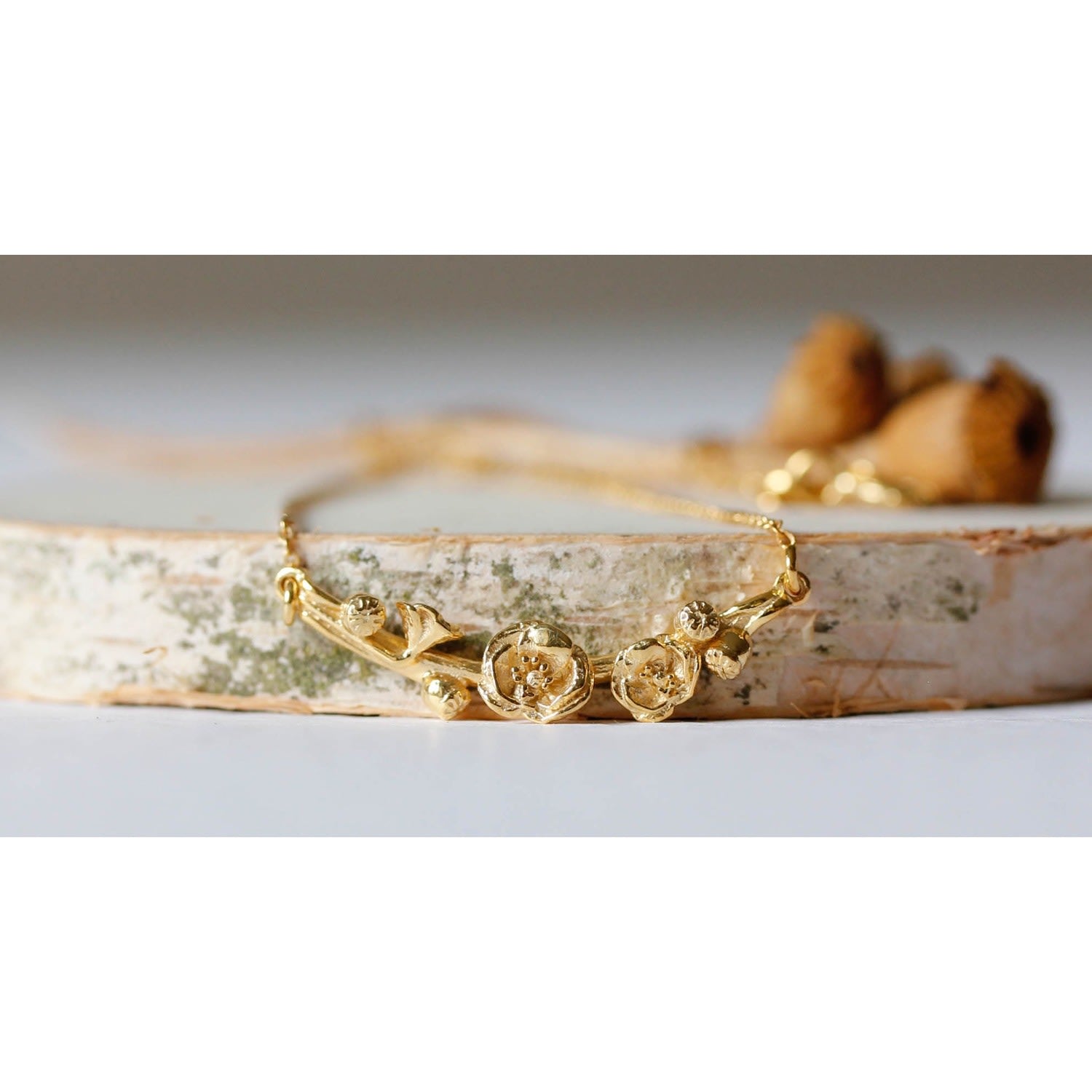 Poppy & Poppy Seedpod Necklace - Gold