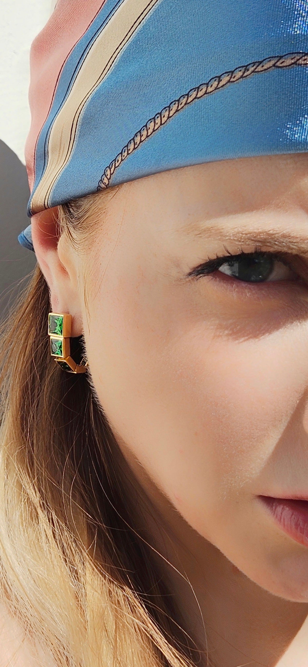 Aeris Clasp Earrings
