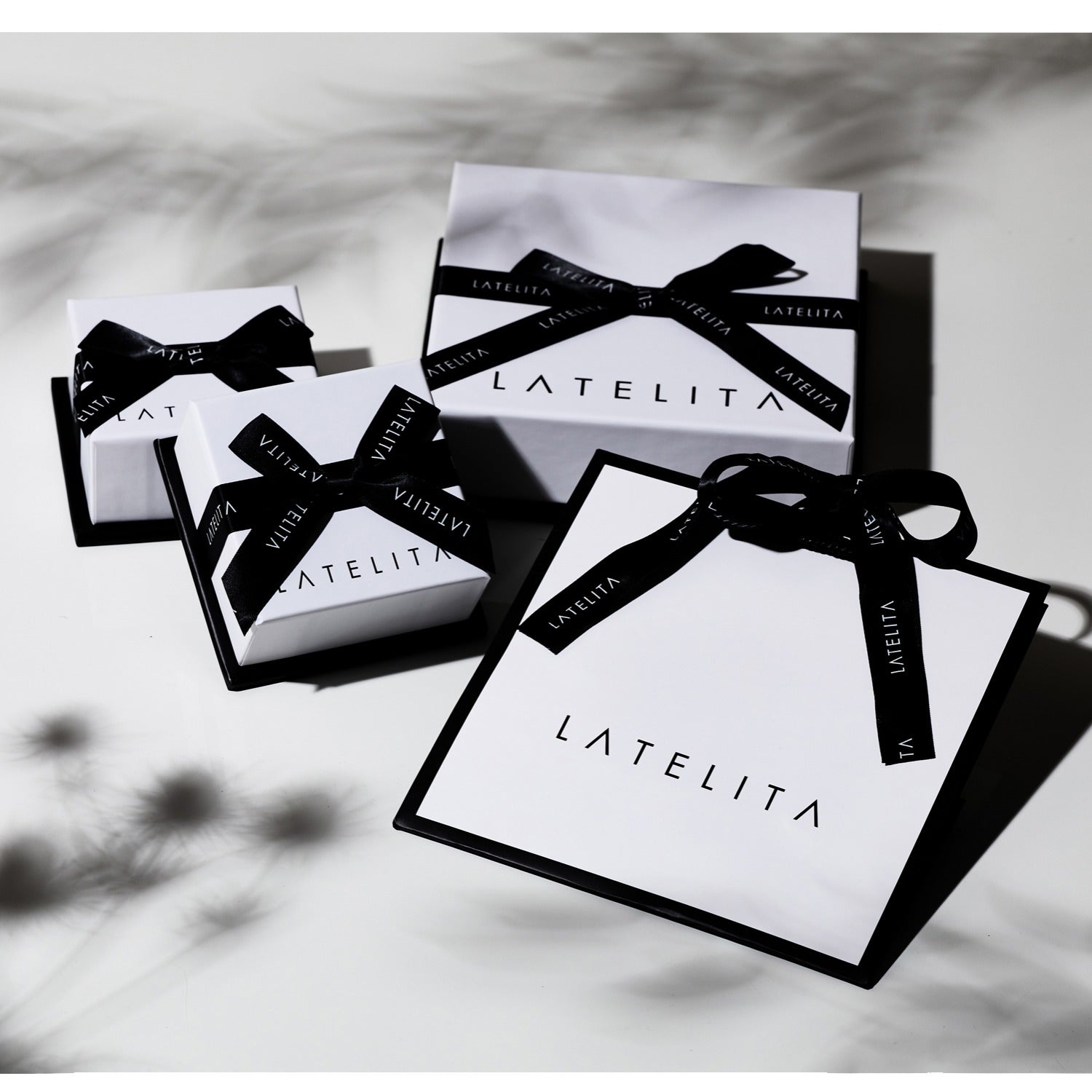 Evil Eye Elliptical Necklace Blue Gold