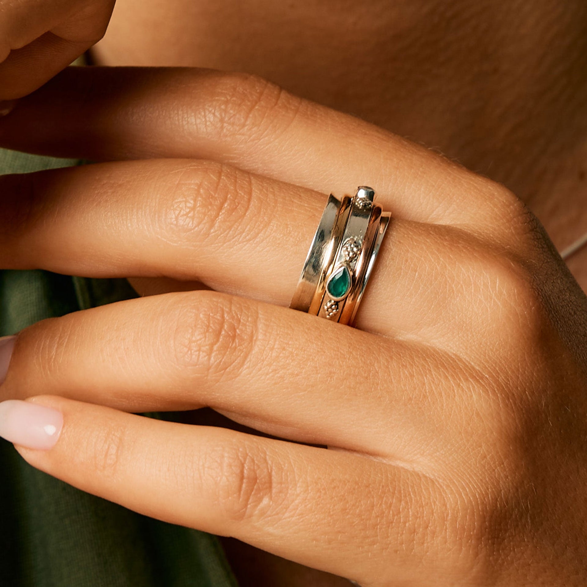 Amara Bliss Silver Spinning Ring - Green Onyx