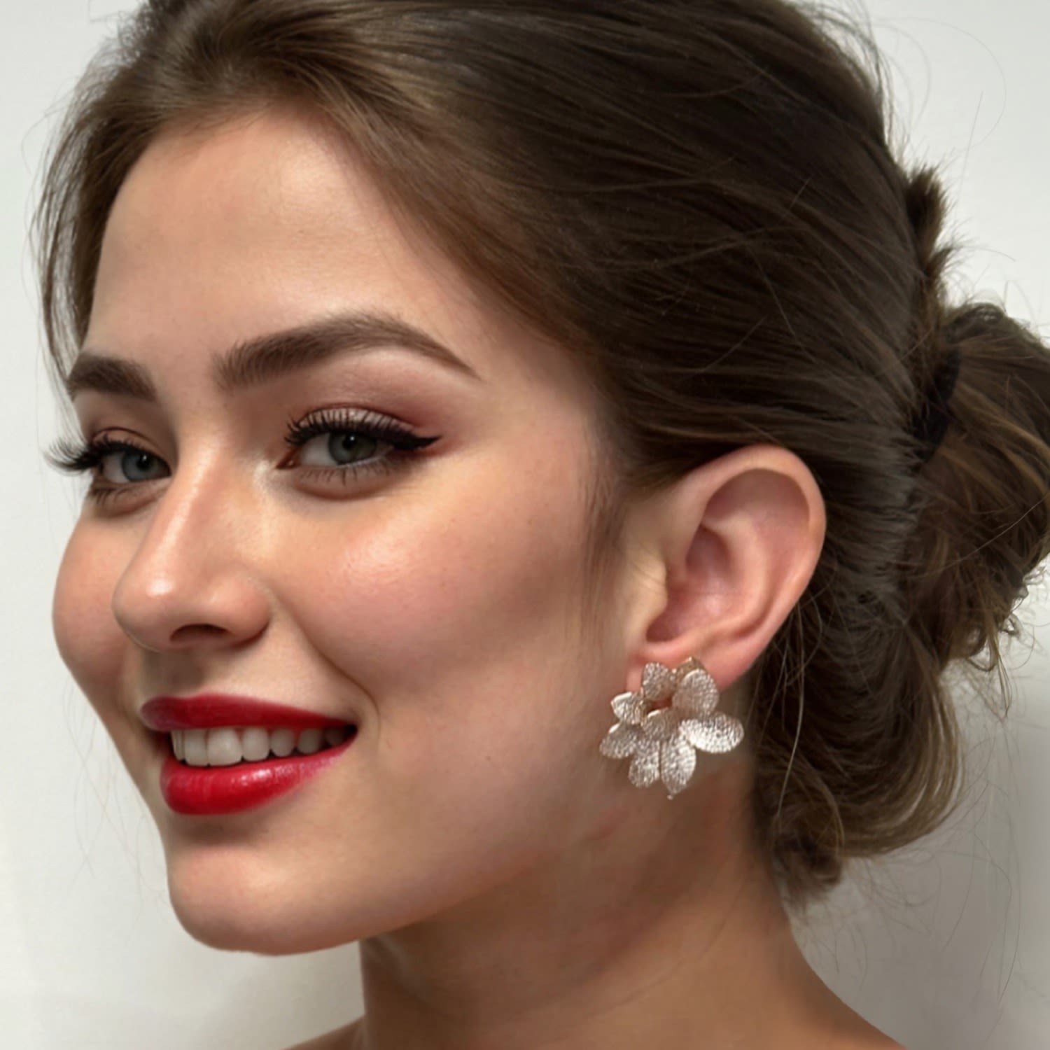 Amaryllis Flower Large Stud Earrings Rosegold