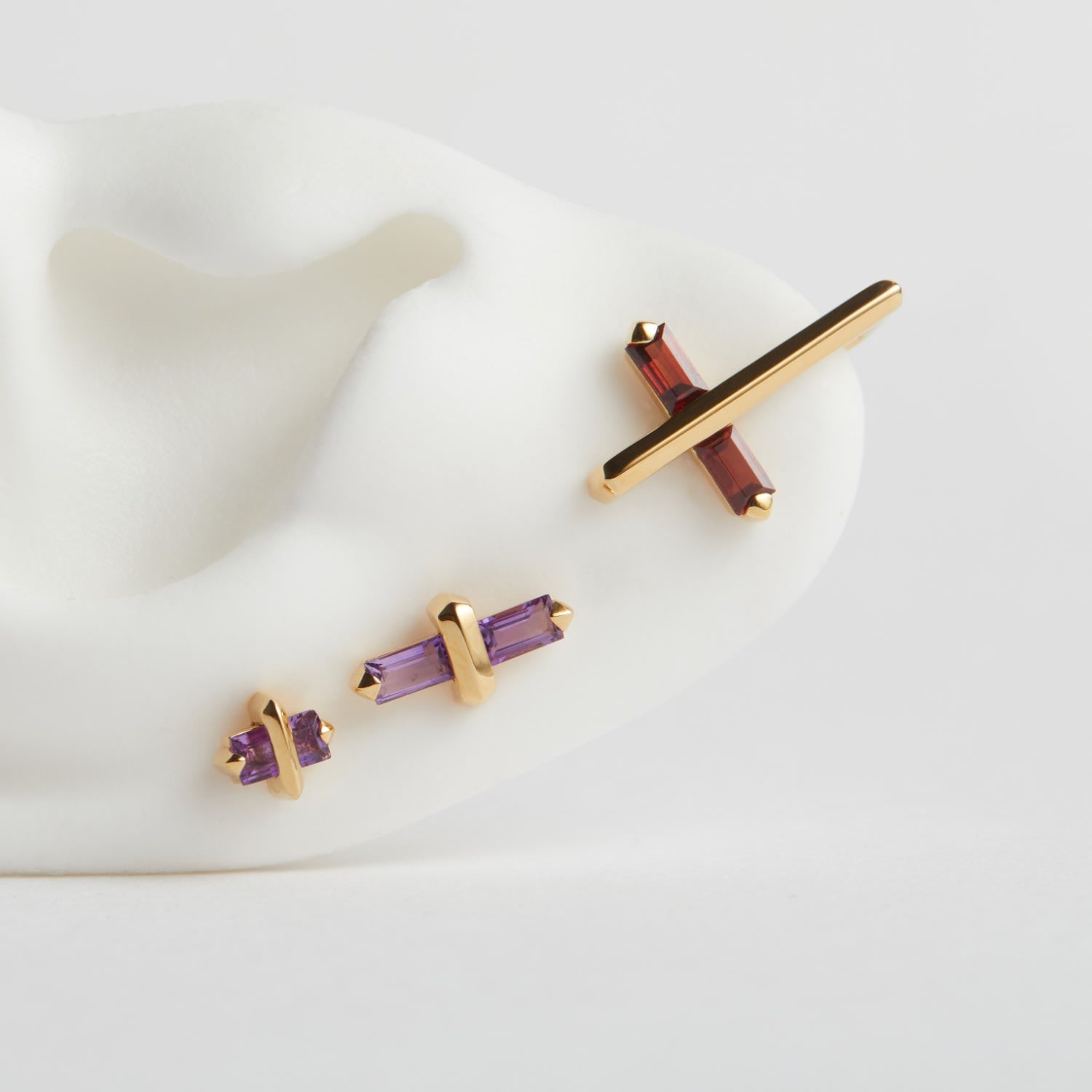 Angel Kiss Earring - July - Ruby - Silver