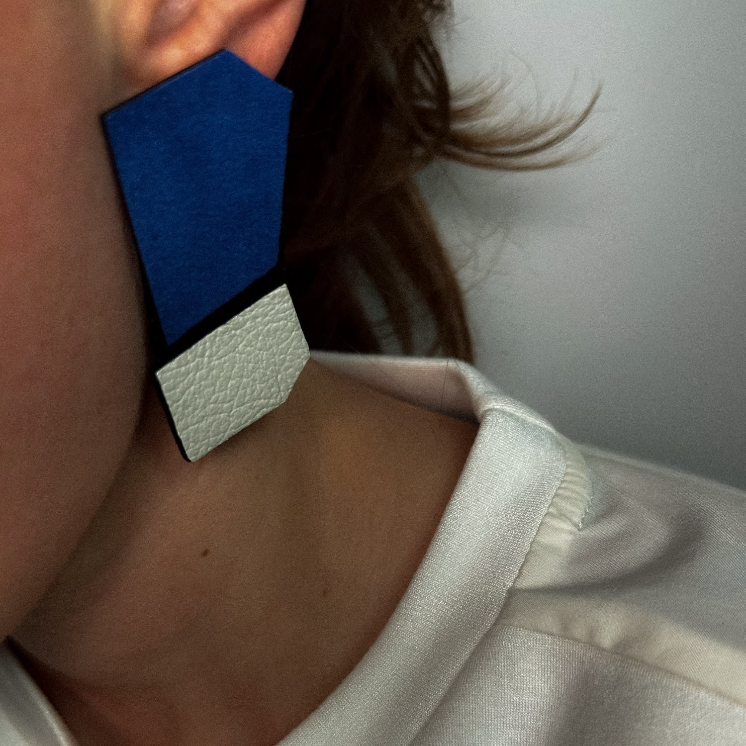 Angl Leather Earrings Blue