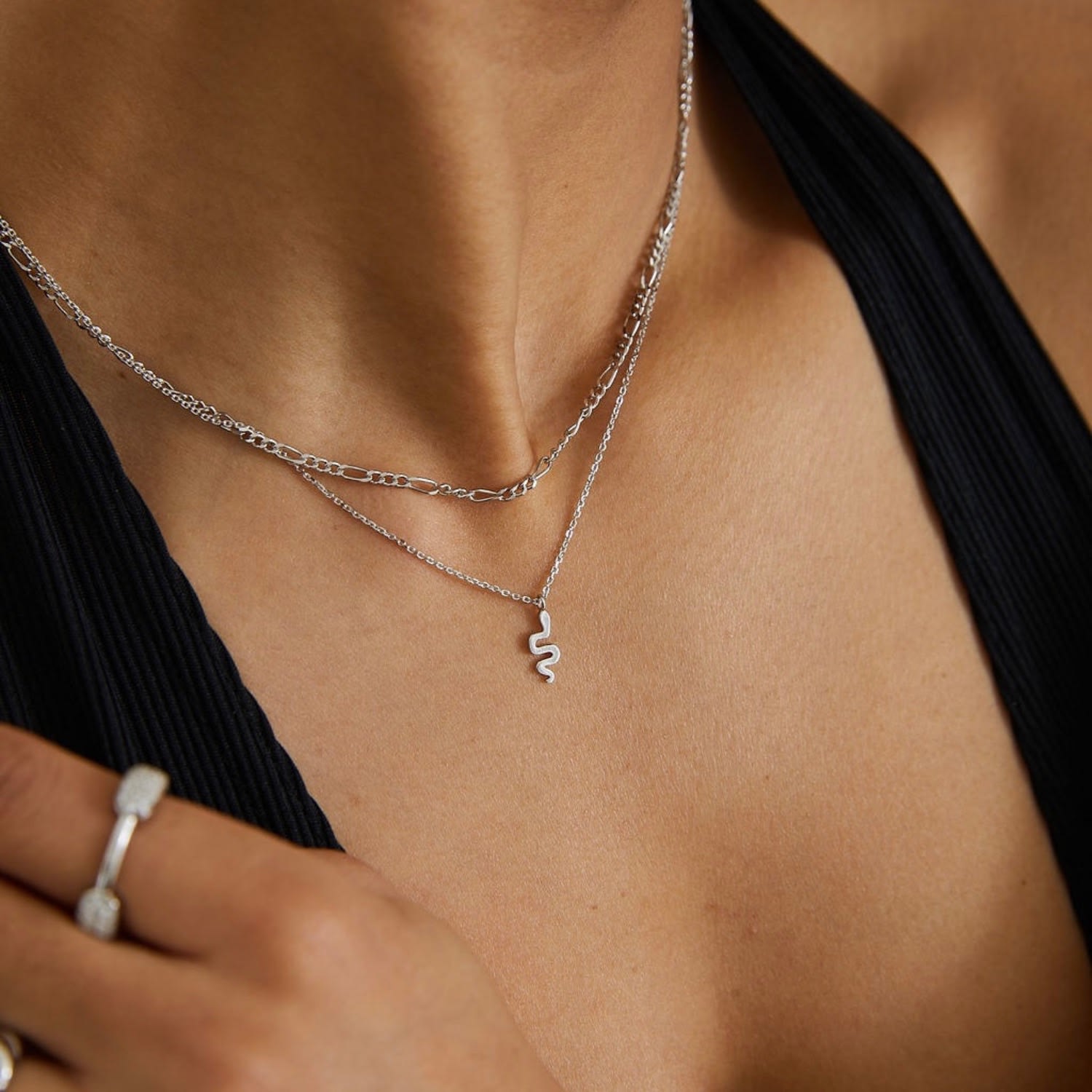 Annie Apple Rio Sterling Silver Winding Snake Charm Pendant Necklace