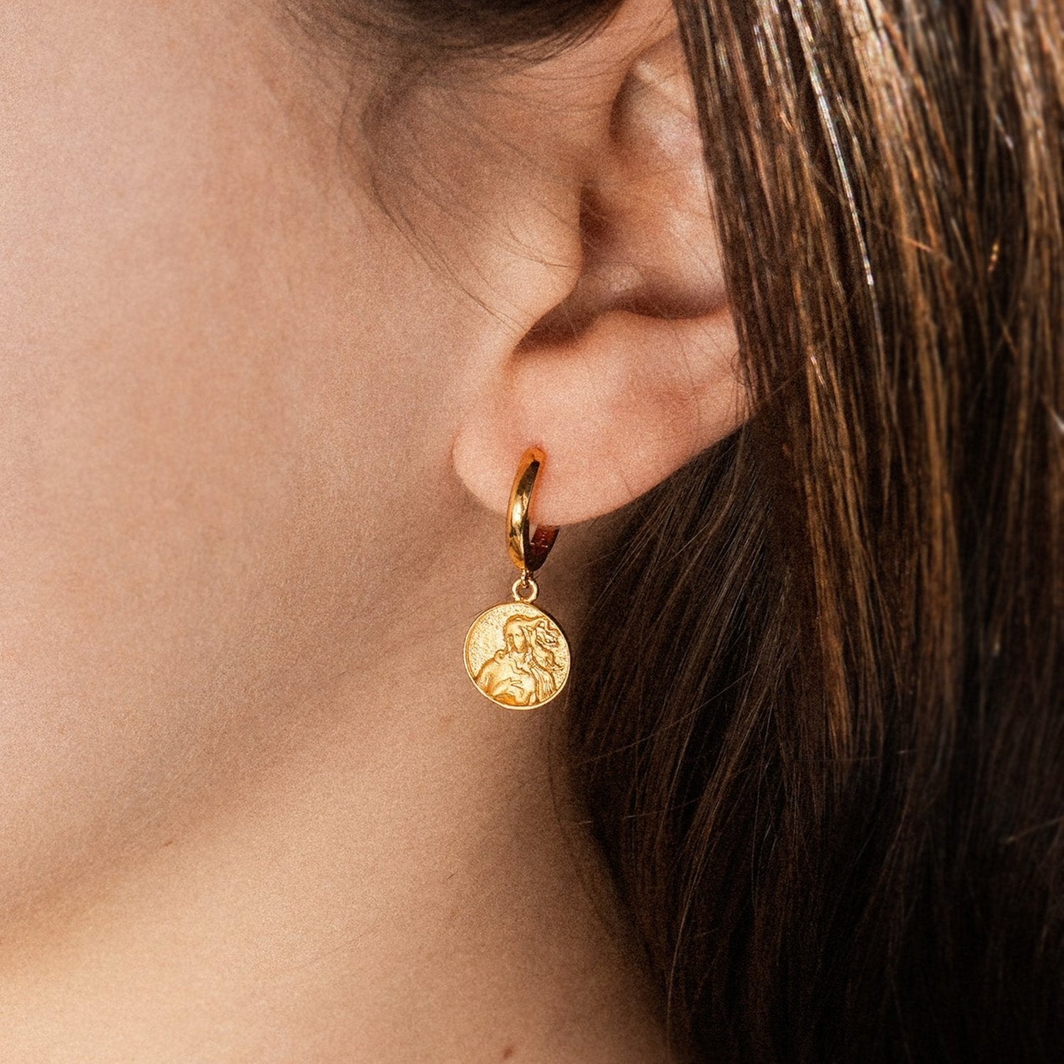 Aphrodite Earrings Vermeil