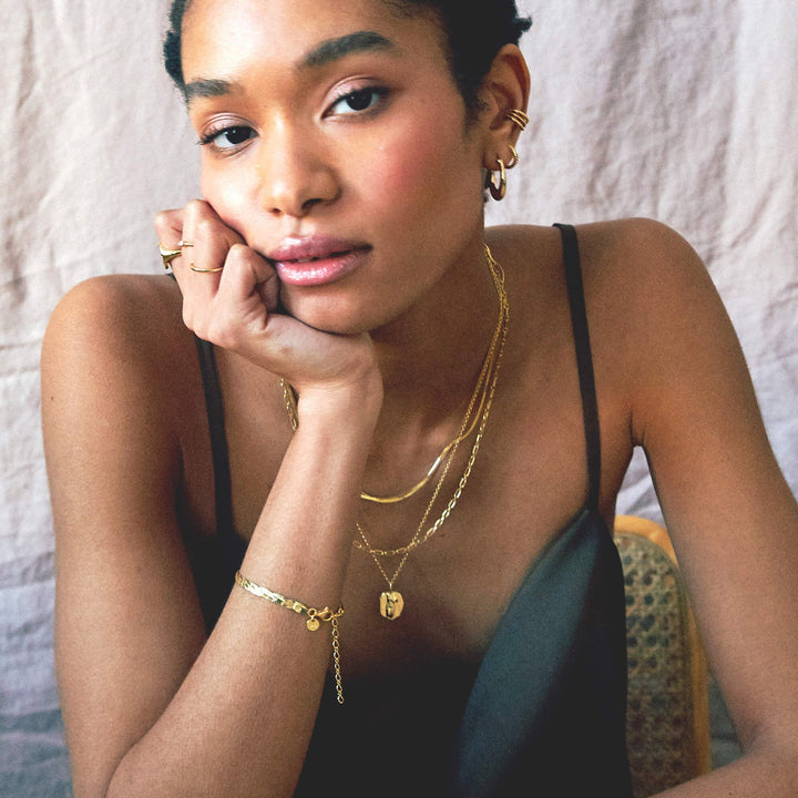 aphrodite-necklace-18ct-gold-plated-sterling-silver-daisy-london