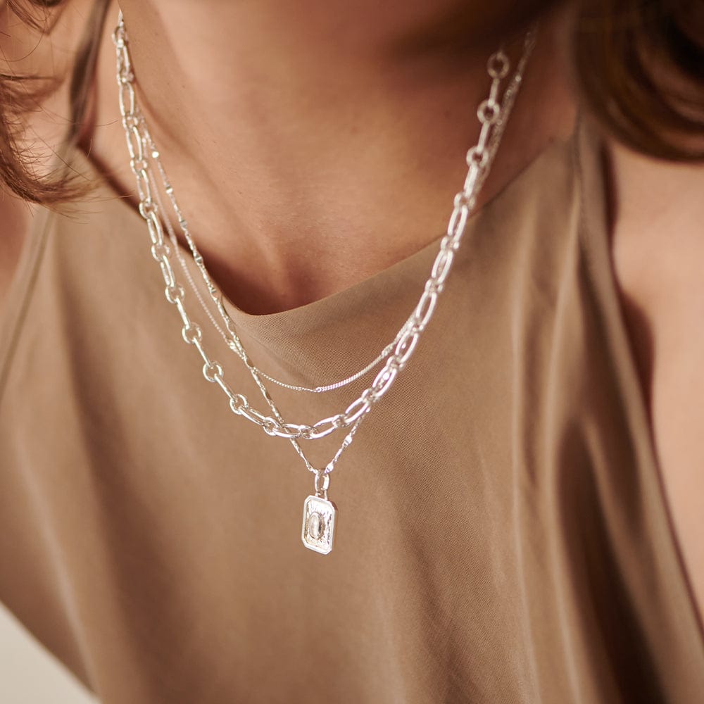 april-white-topaz-birthstone-necklace-sterling-silver-daisy-london