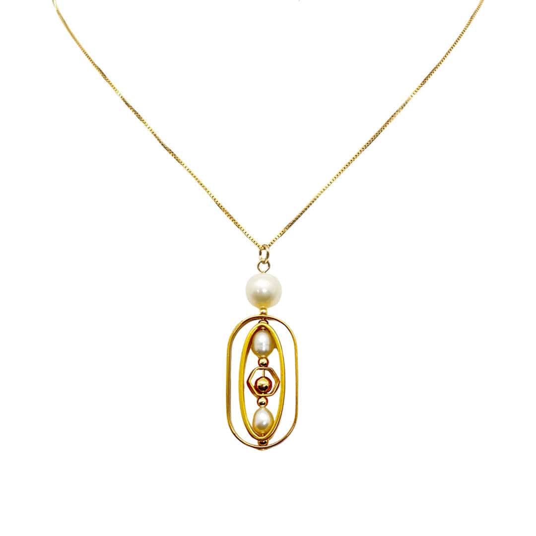 Geometric Art Pearls Chain Necklace