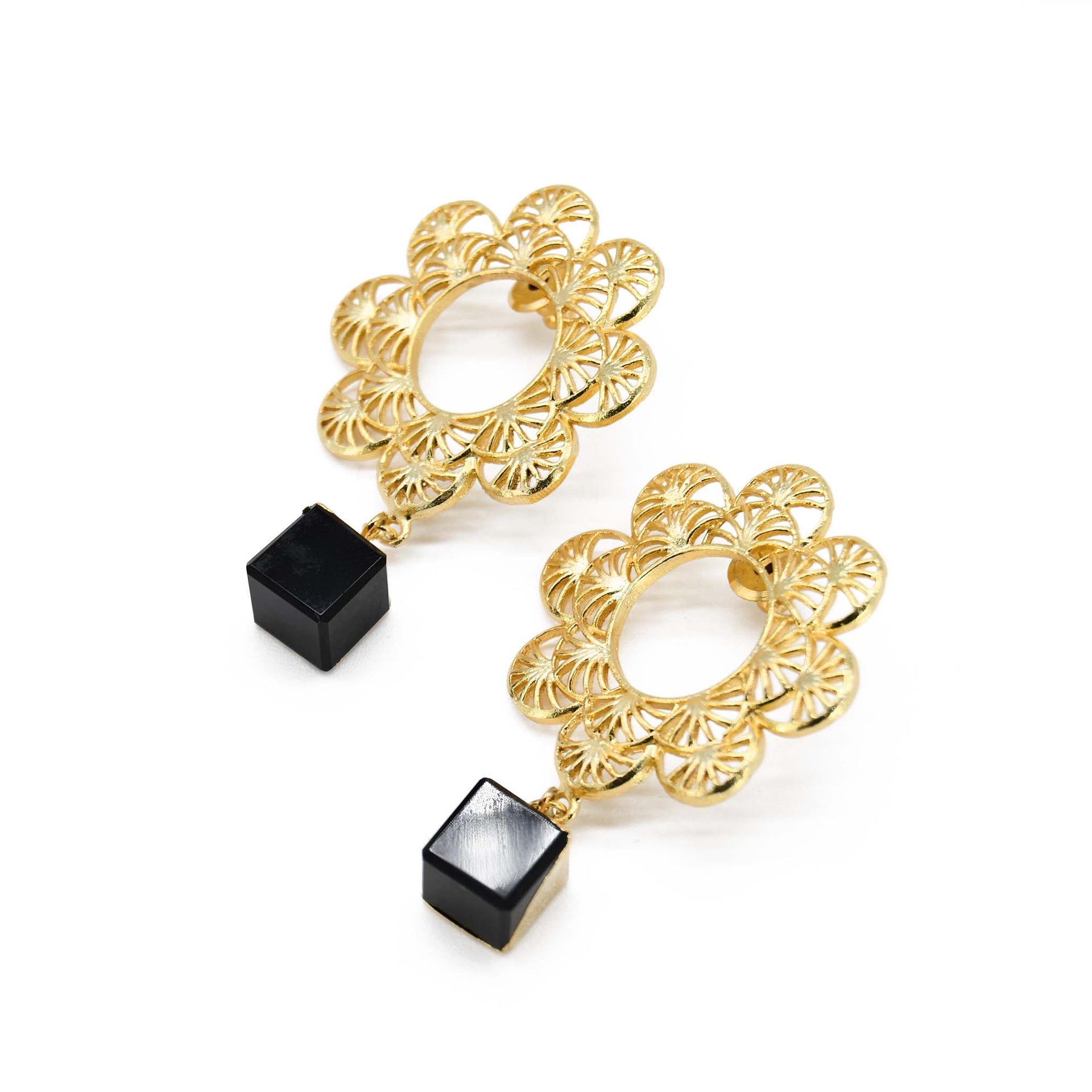 Arum Handmade Drop Earring