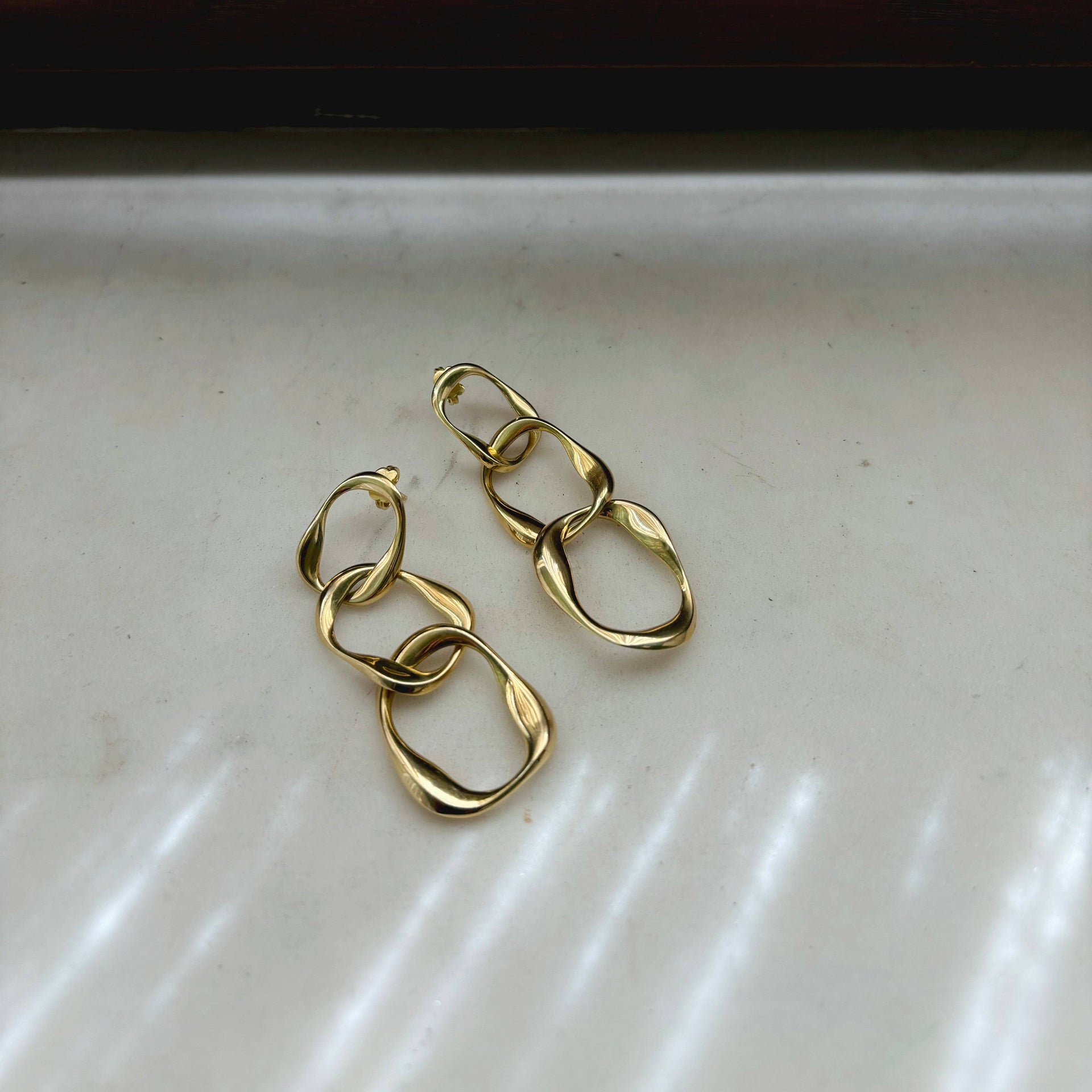 Aura Chain Earrings Silver