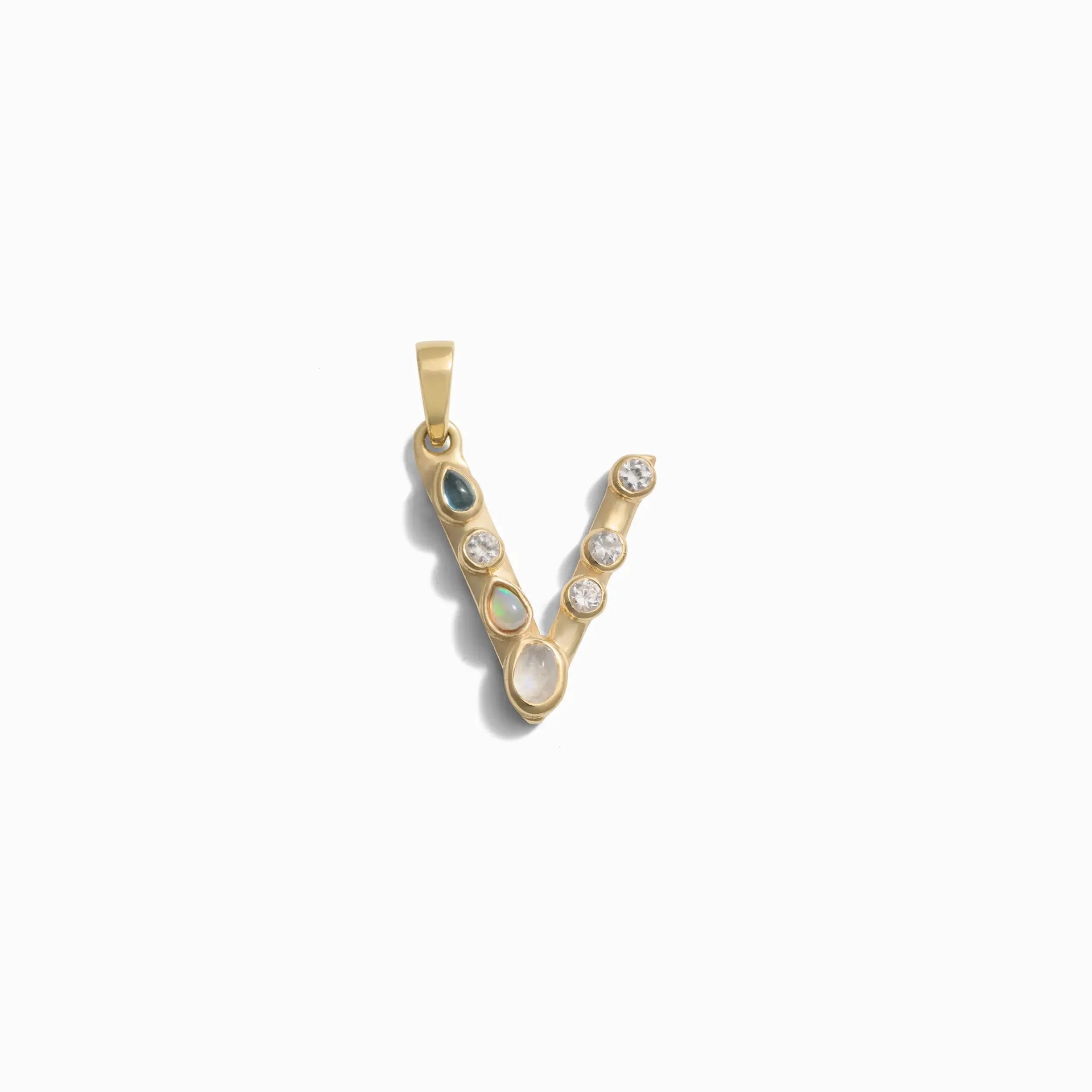 V Initial Pendant
