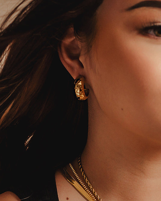 Gaia Irregular Line Dome Earrings