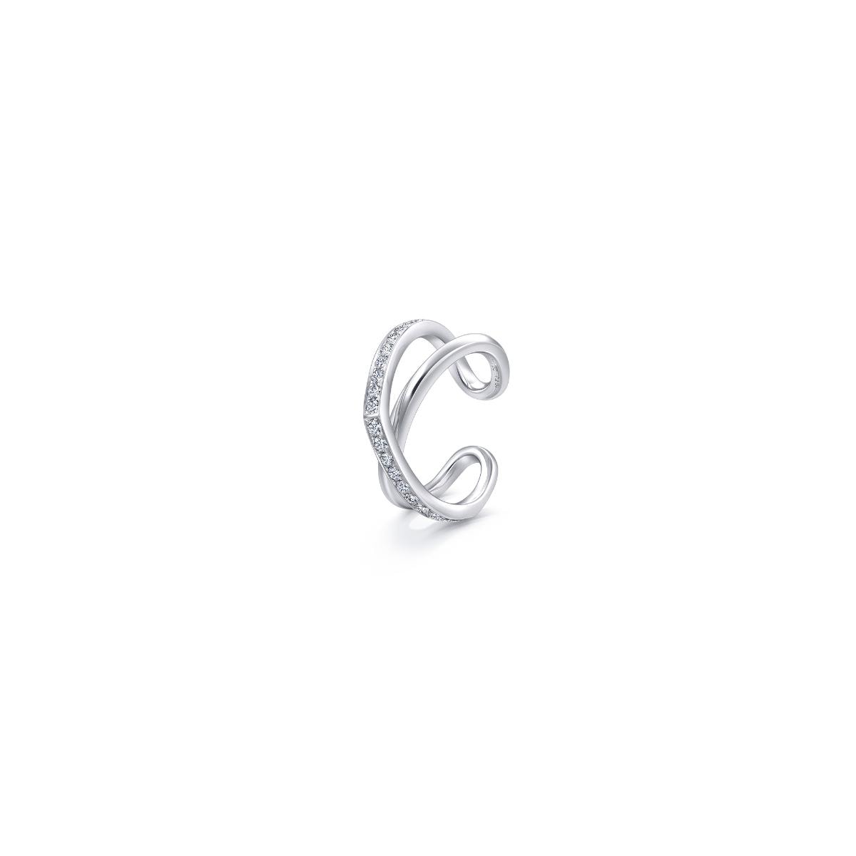 form-white-gold-diamond-single-ear-cuff-chow-sang-sang