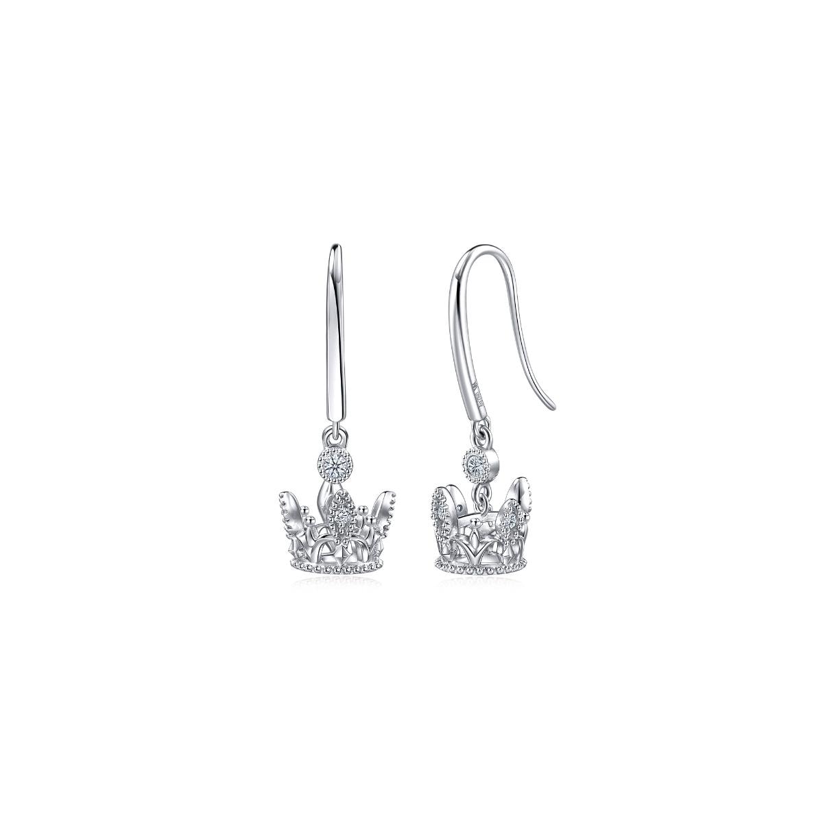 the-art-of-romance-white-gold-diamond-earrings-chow-sang-sang