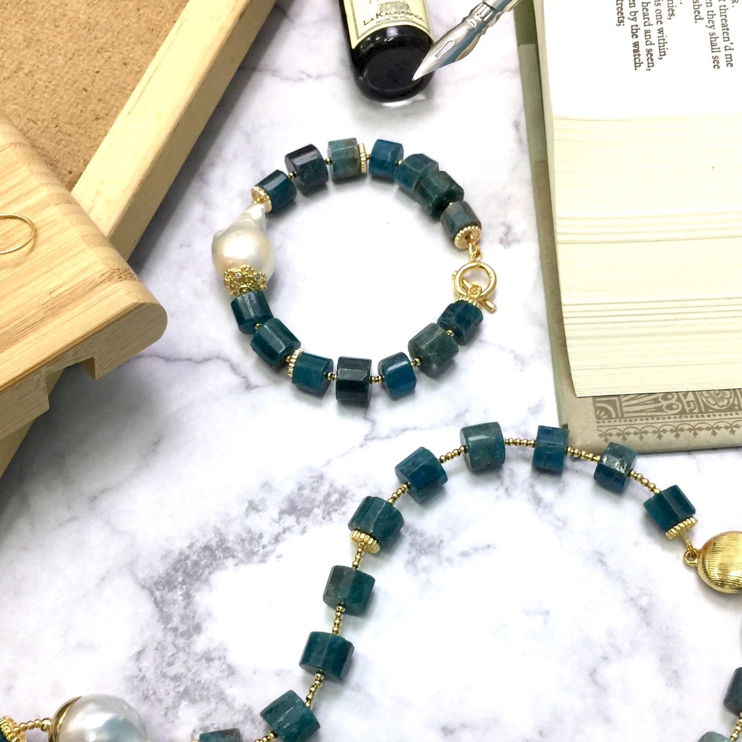 Apatite & Baroque Bracelet