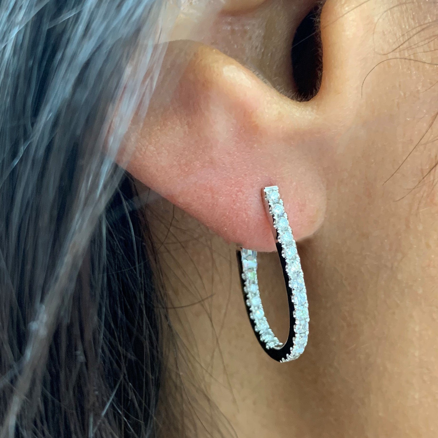 14k Gold & Diamond Pear Shape Hoop Earrings -0.75'