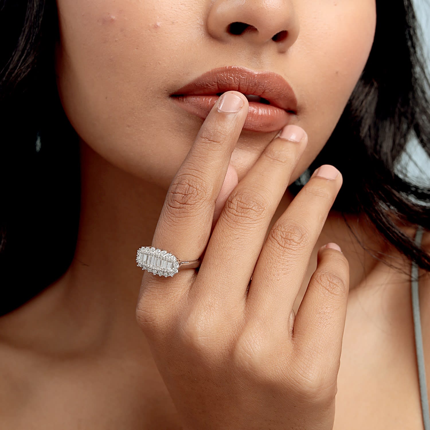 Baguette Cut Diamond Unique Ring In White Gold