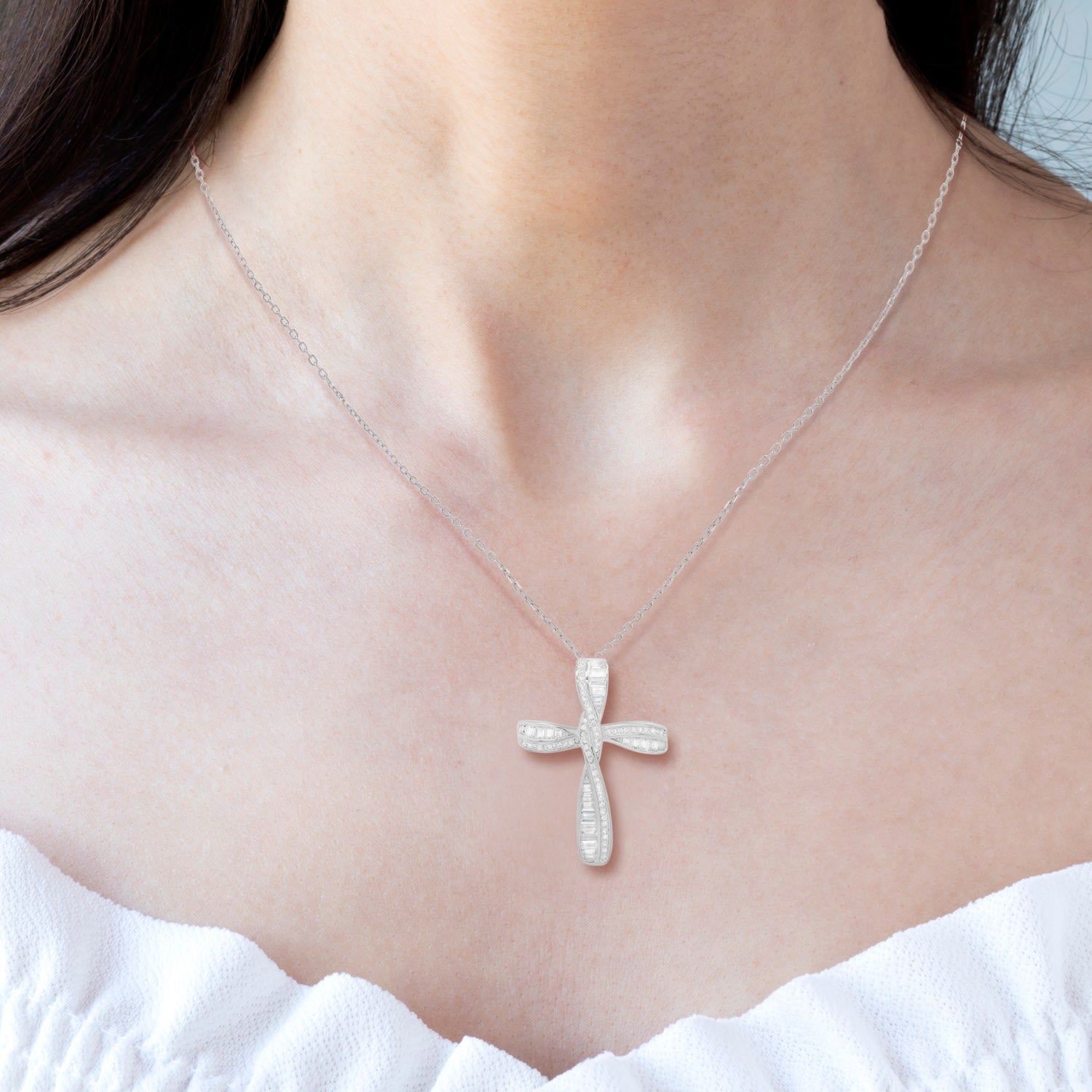Baguette Twist Diamond Cz Cross Pendant In Sterling Silver
