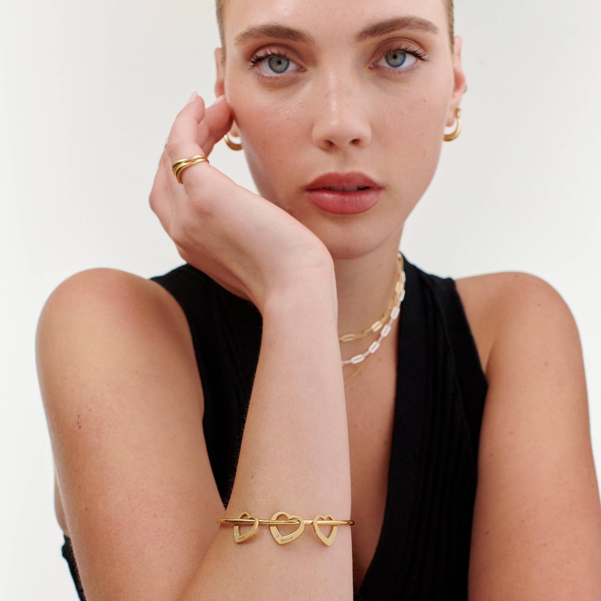 Chelsea Bangle with Heart Pendants in 18k Gold Plating with Diamonds