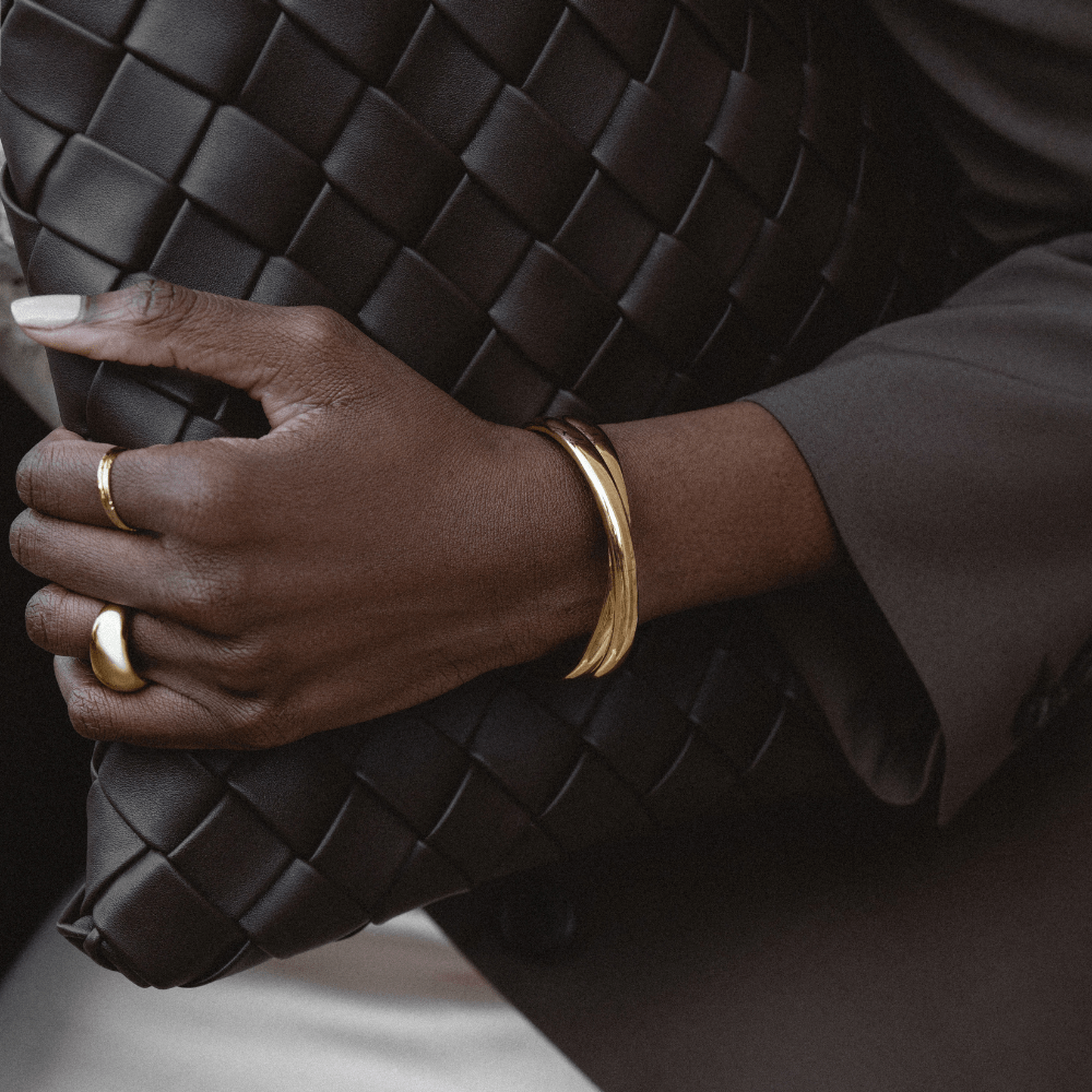 LUXE Polished Cross Bangle