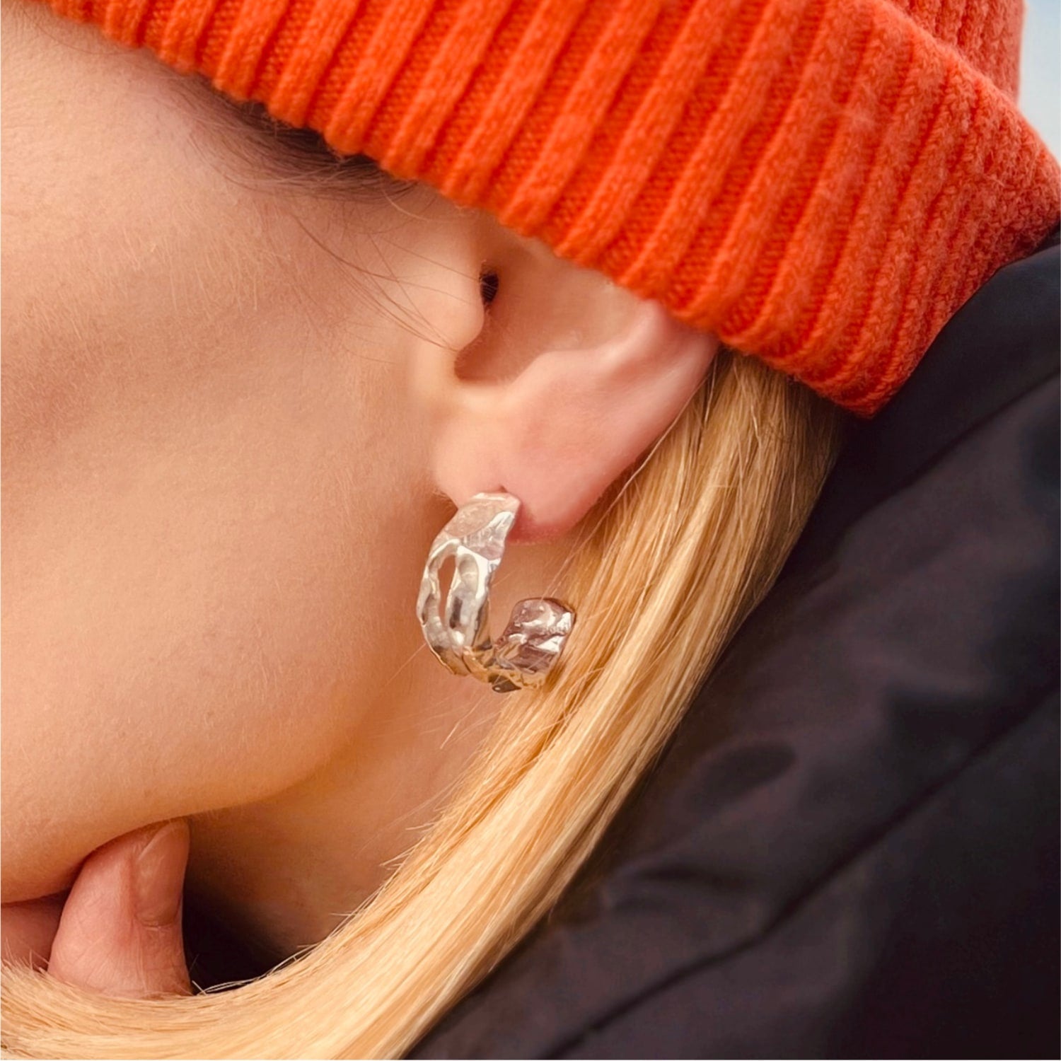 Barba C-Hoop Earrings – Blue