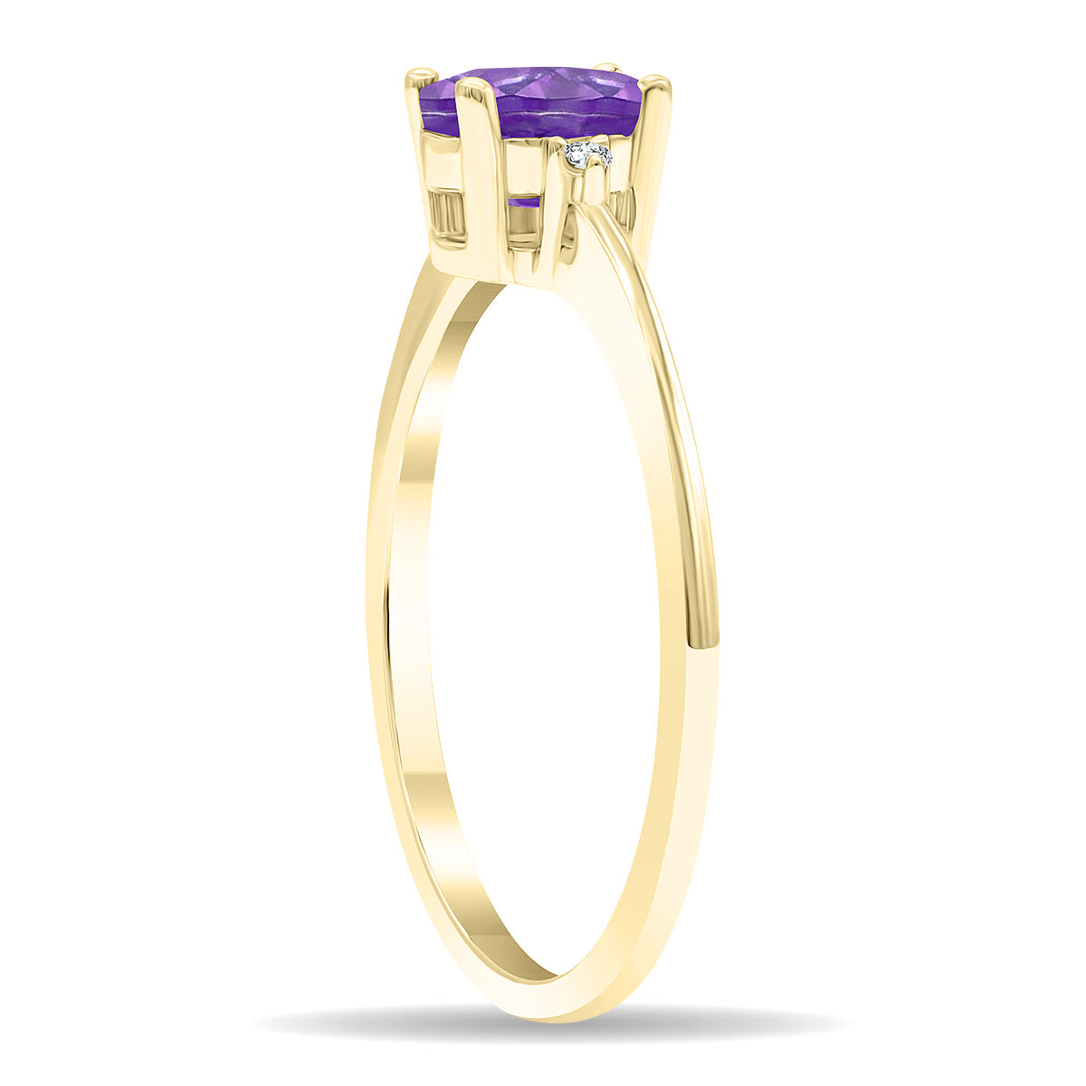 Women's Oval Shaped Amethyst And Diamond Classic Ring In 10K Yellow Gold