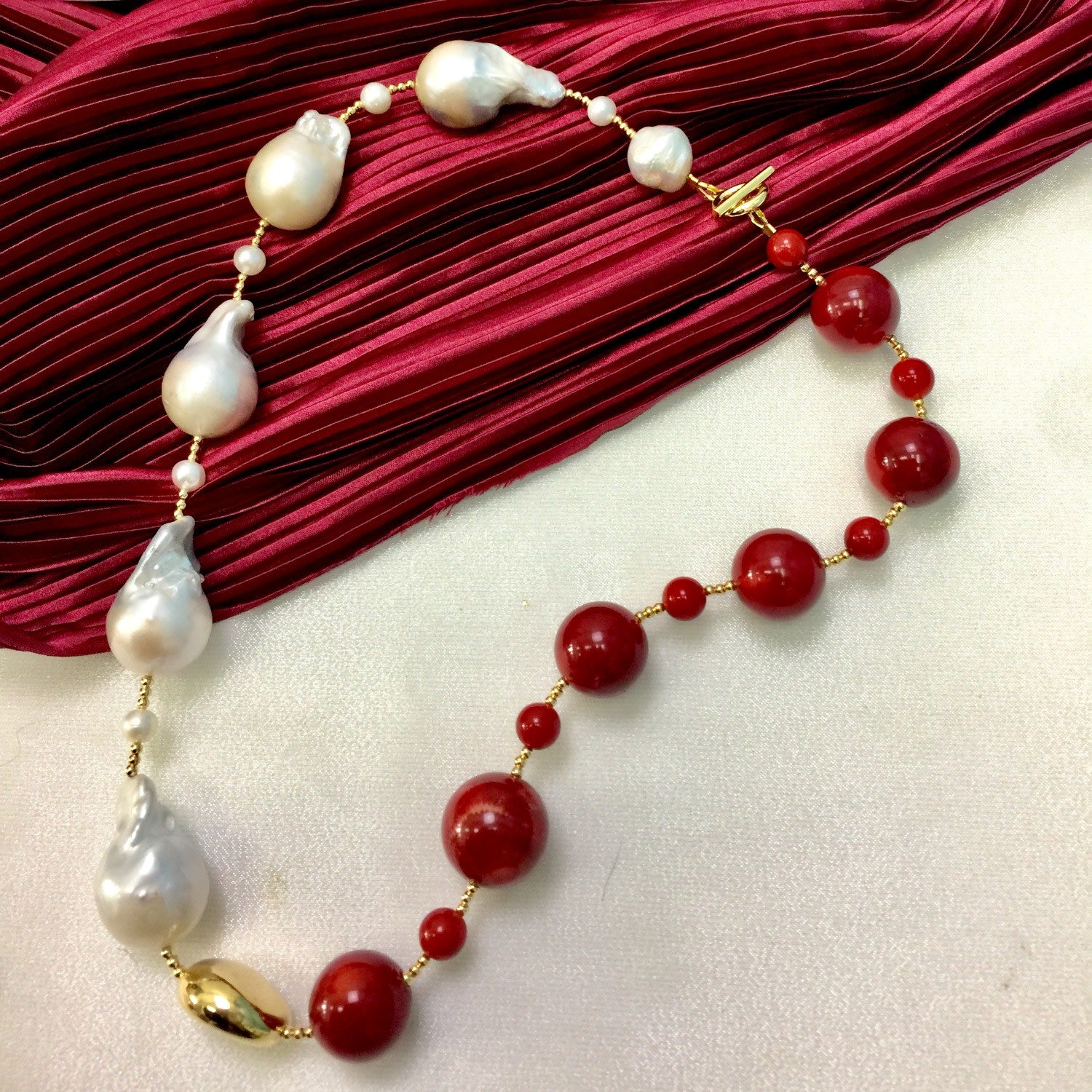 Timeless Natural Corals With Baroque Pearls Short Necklace