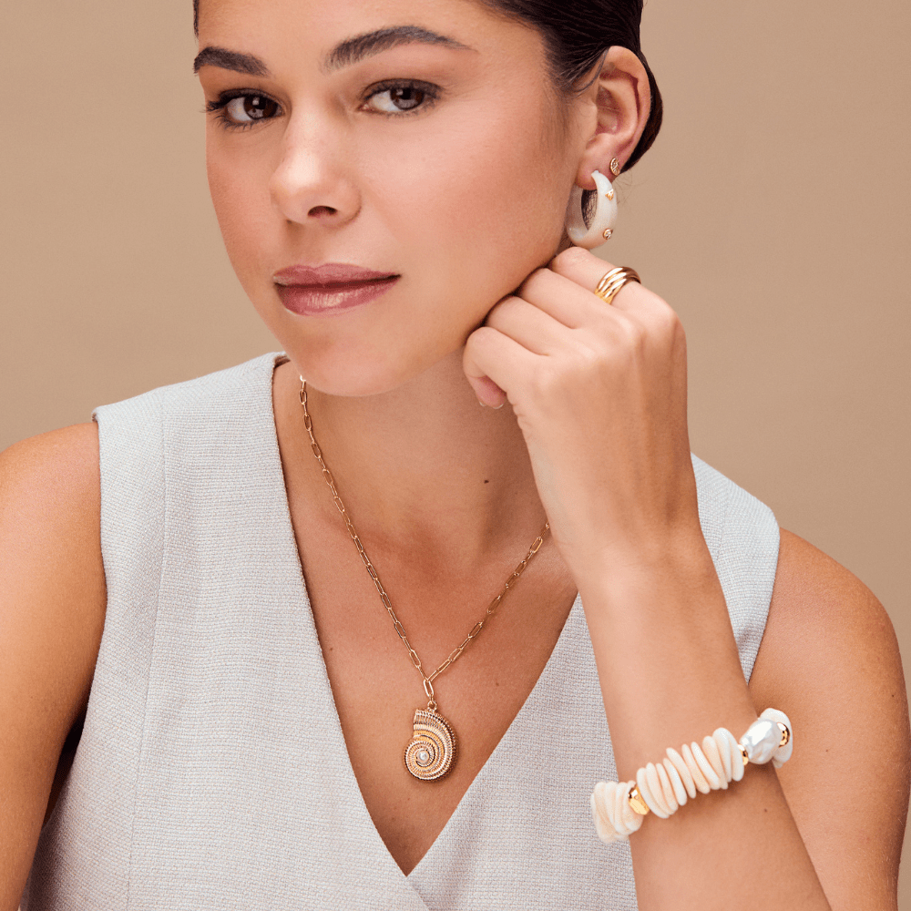 Statement Chip & Stationed Pearl Bracelet