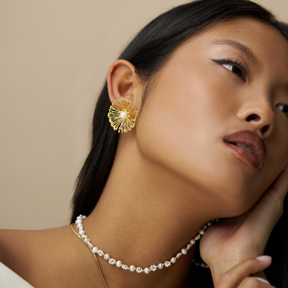 Floral Stationed Pearl Beaded Necklace