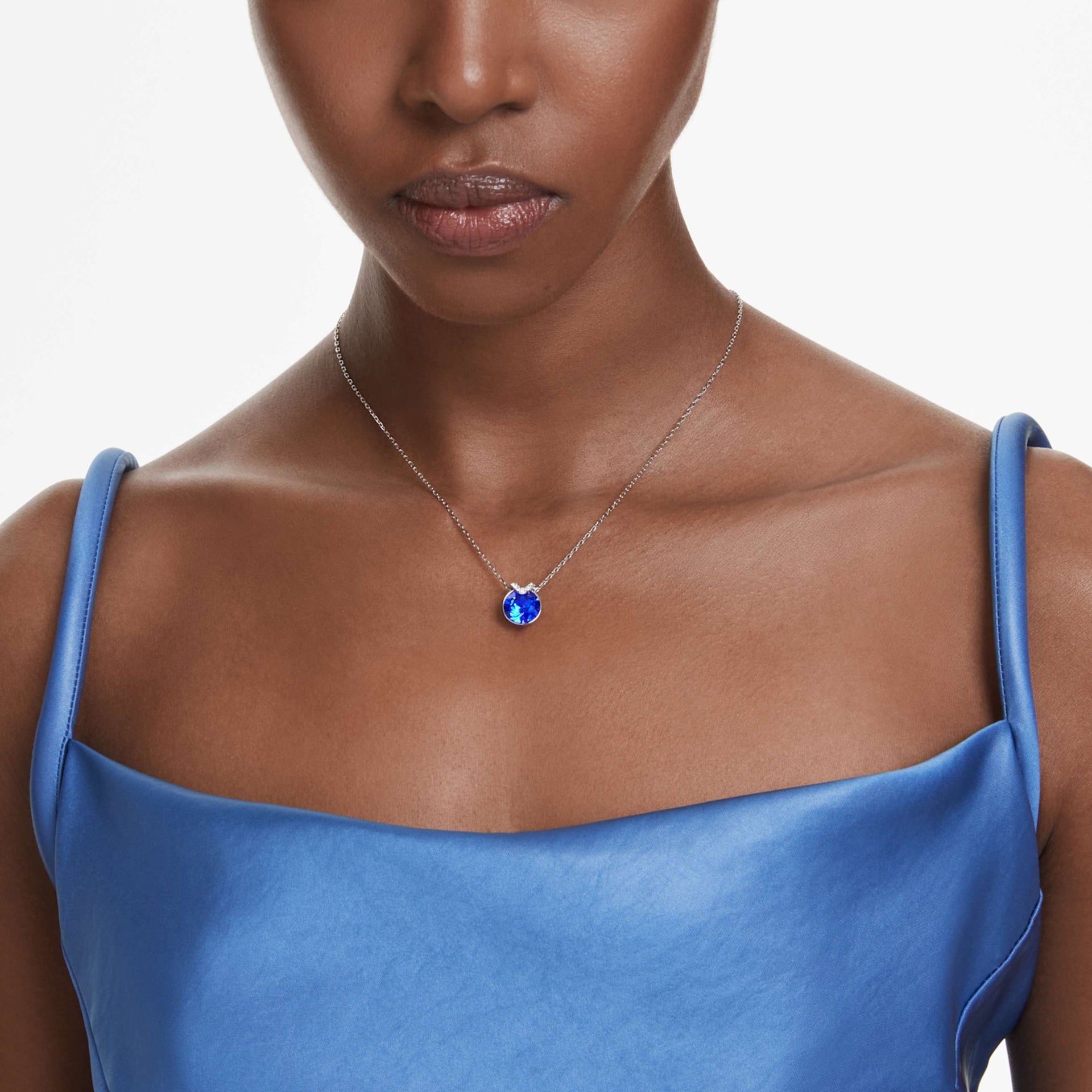 BELLA V PENDANT ROUND CUT BLUE RHODIUM PLATED