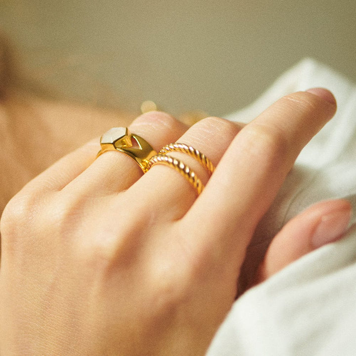 beloved-bold-moonstone-band-ring-18ct-gold-plated-daisy-london