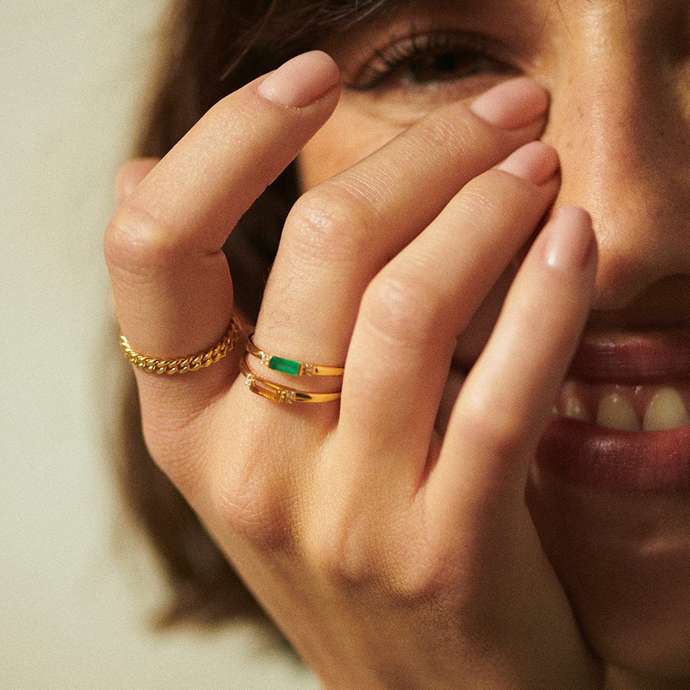 beloved-fine-green-onyx-band-ring-18ct-gold-plated-daisy-london