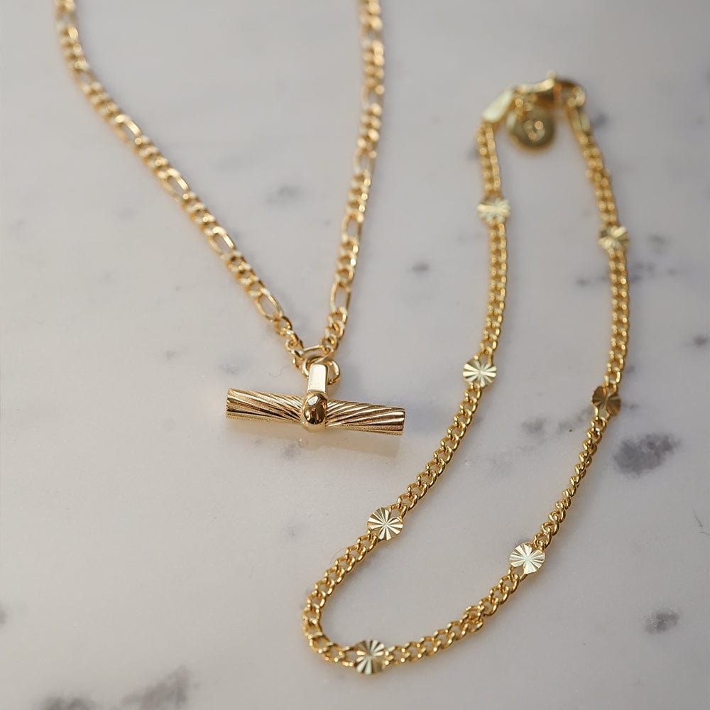 bestselling-bracelet-stack-18ct-gold-plated-daisy-london