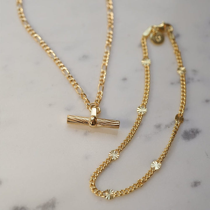 bestselling-bracelet-stack-18ct-gold-plated-daisy-london