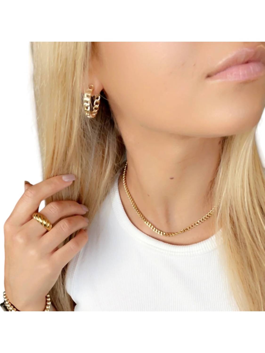 Women's Braided Hoops Earring In Gold