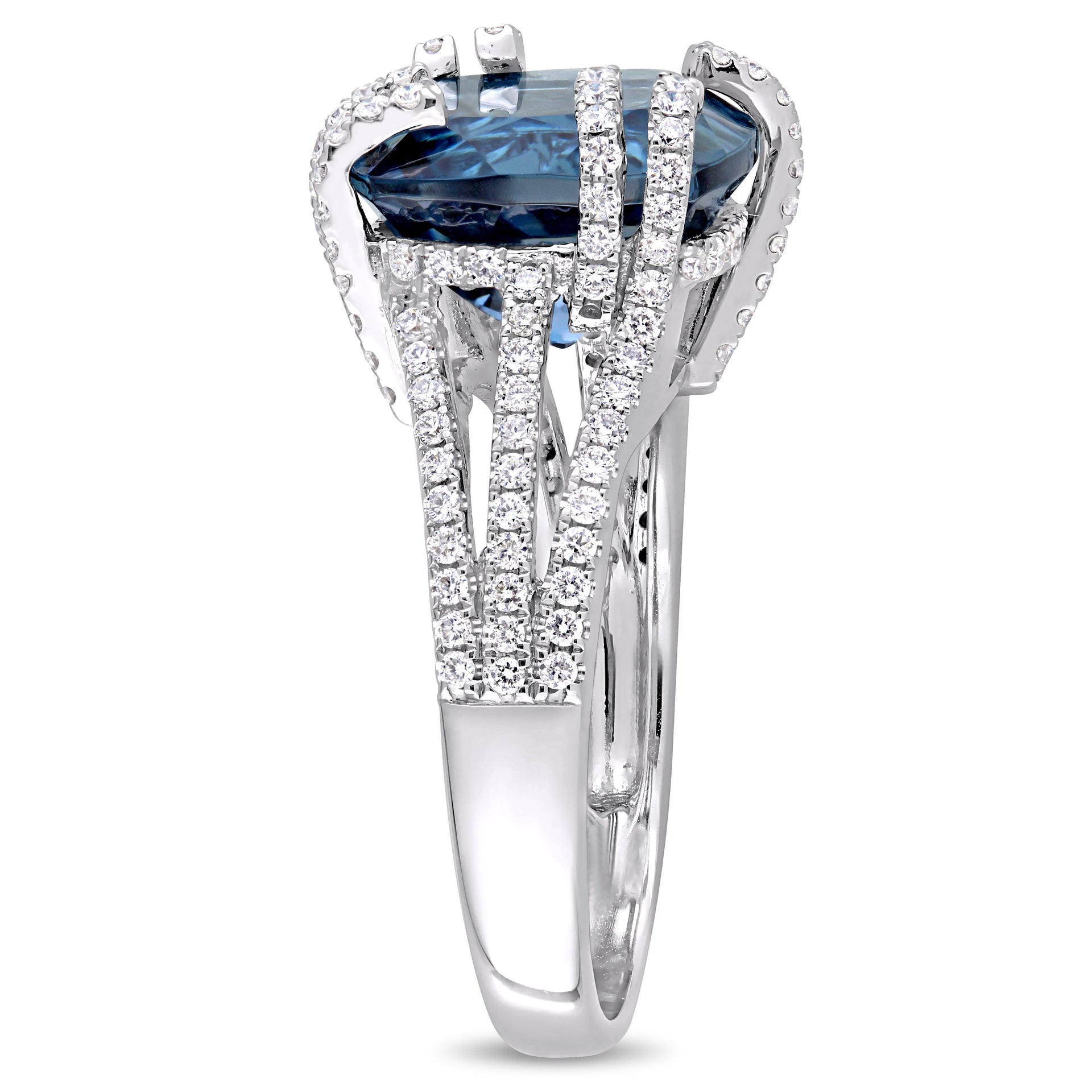 Mimi & Max 7 1/3ct TGW London Blue Topaz 3/4ct TW Diamond Cocktail Ring 14k White Gold