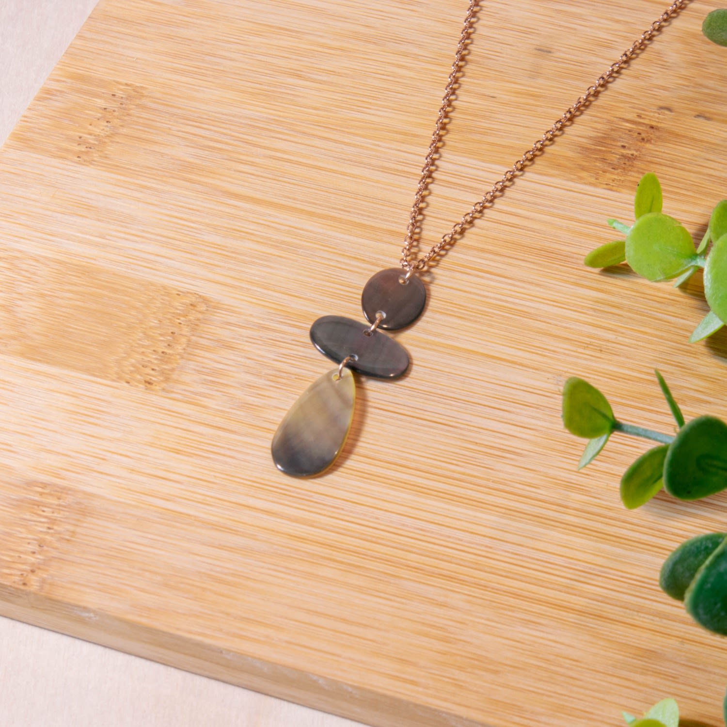 Black Mother-Of-Pearl Raindrop Necklace With Rose Gold Chain