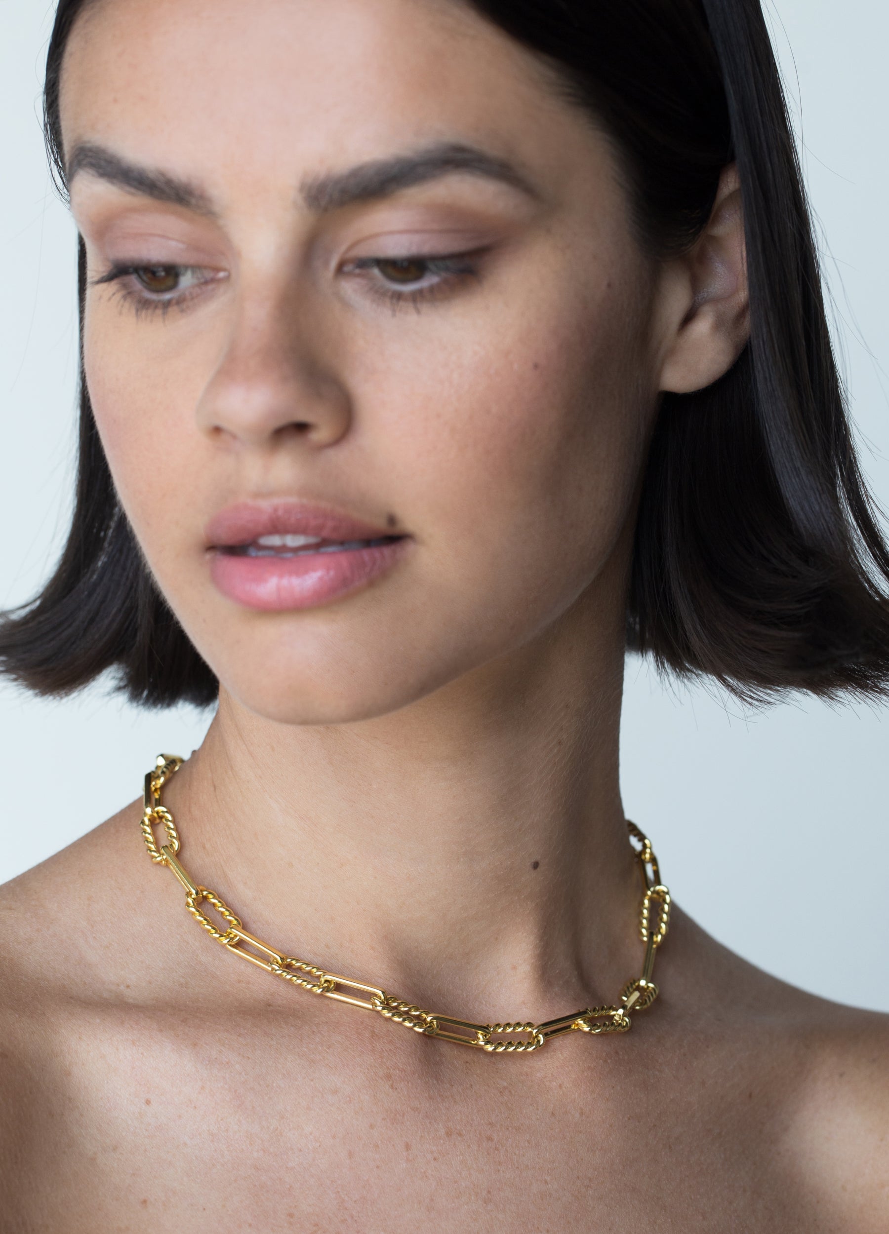 Bobby Chain Necklace Minimalist Modern Gold Layering Luxury Seamless Clasp Unisex